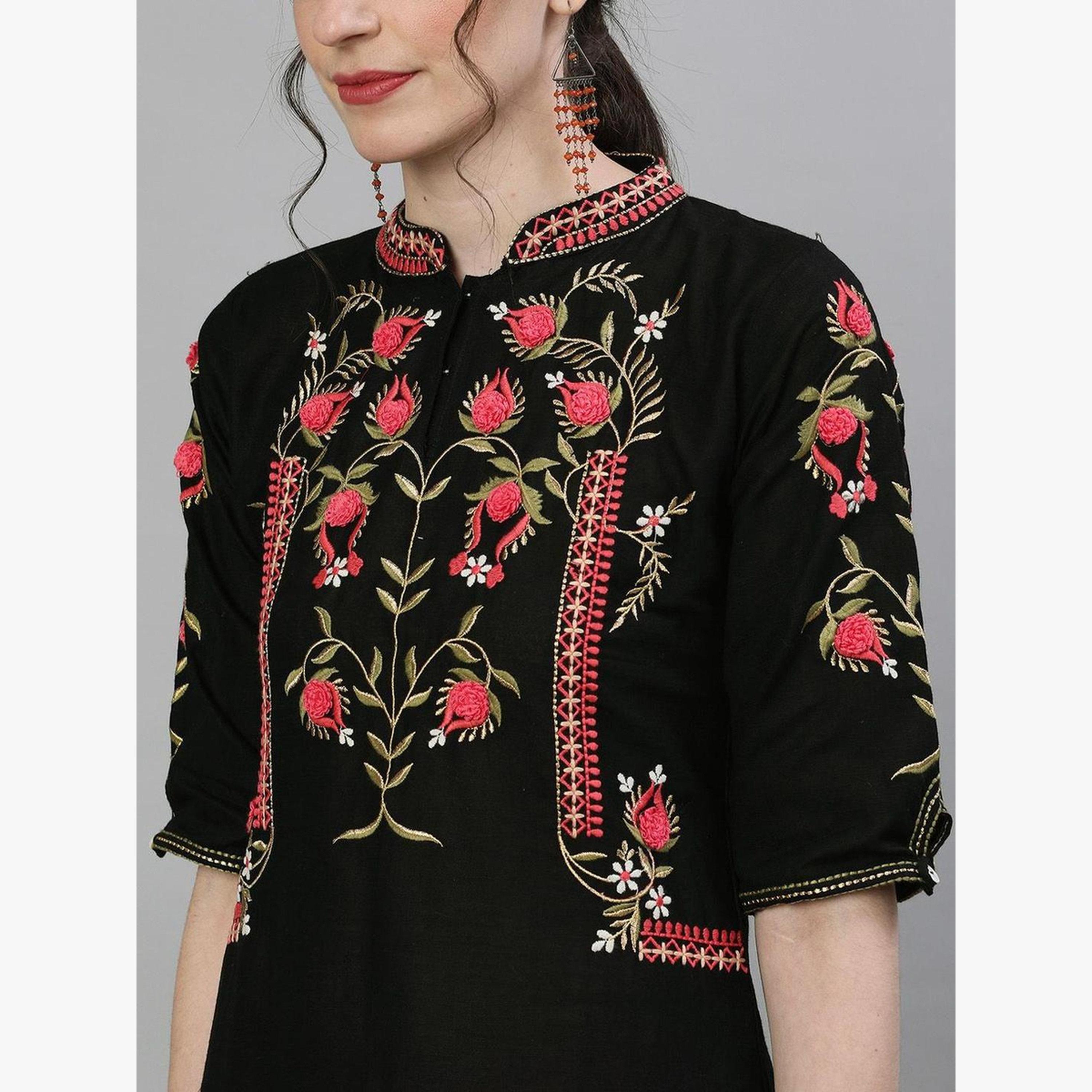 طقم كورتا مطرزة بزهور وبنطال-women-clothing-ethnicwear-kurtasets-image-4
