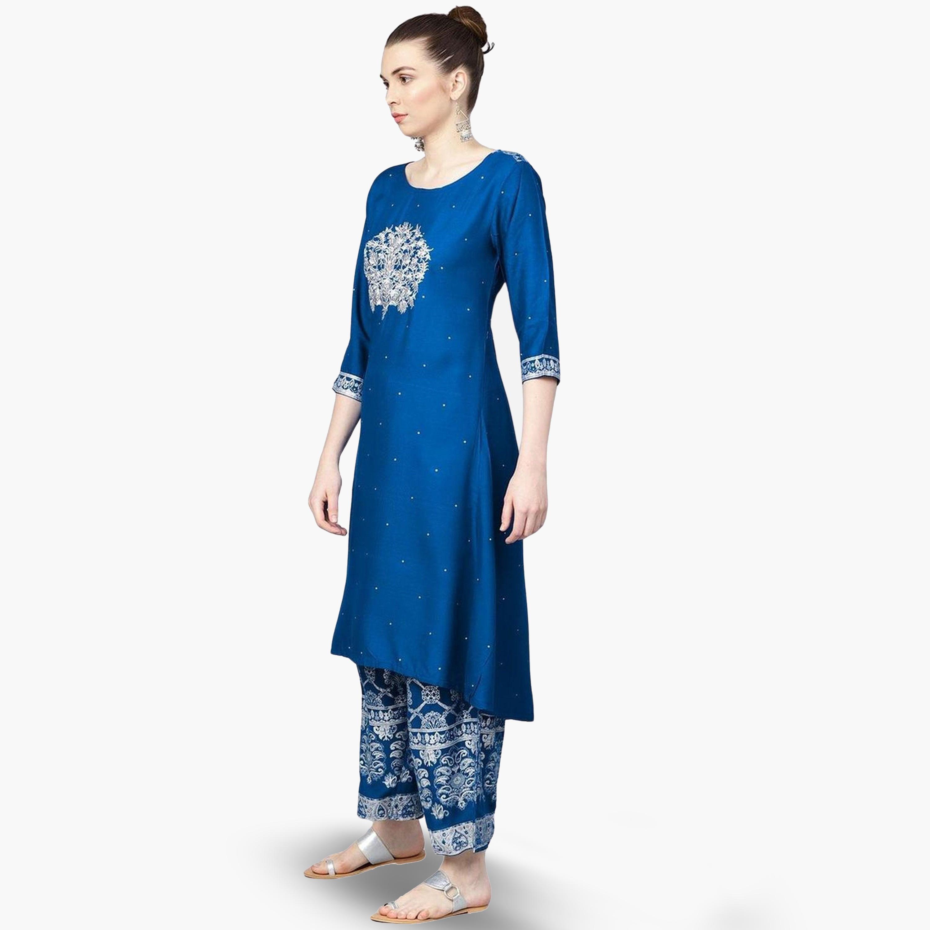 ايشين - قميص طويل كورتا لون أزرق مطرز للنساء مع بنطال بالازو-women-clothing-ethnicwear-kurtasets-image-2