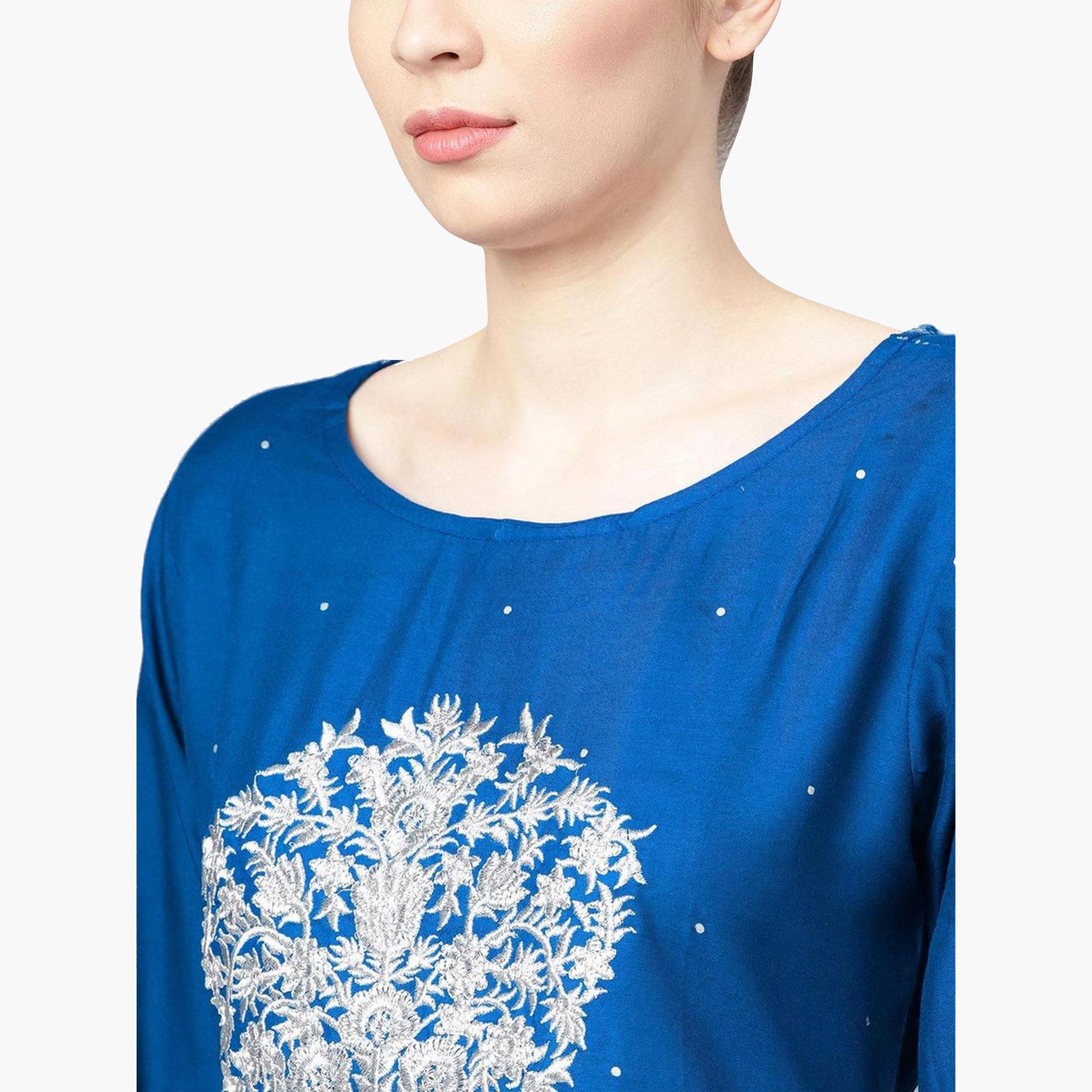 ايشين - قميص طويل كورتا لون أزرق مطرز للنساء مع بنطال بالازو-women-clothing-ethnicwear-kurtasets-image-4