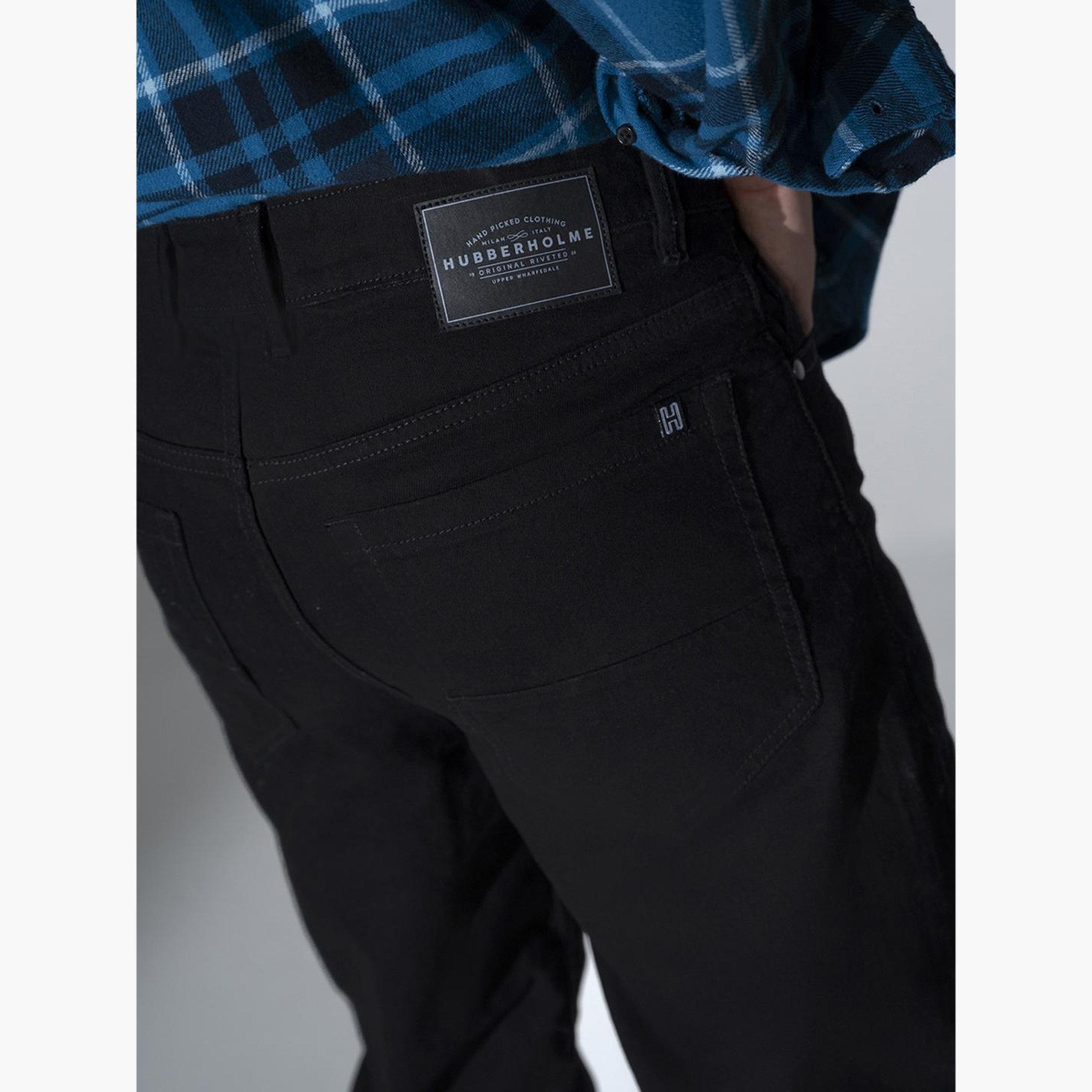 هوبرهولم - بنطال جينز مطاطي بتصميم مستقيم ومظهر أنيق-men-clothing-bottoms-jeans-image-4