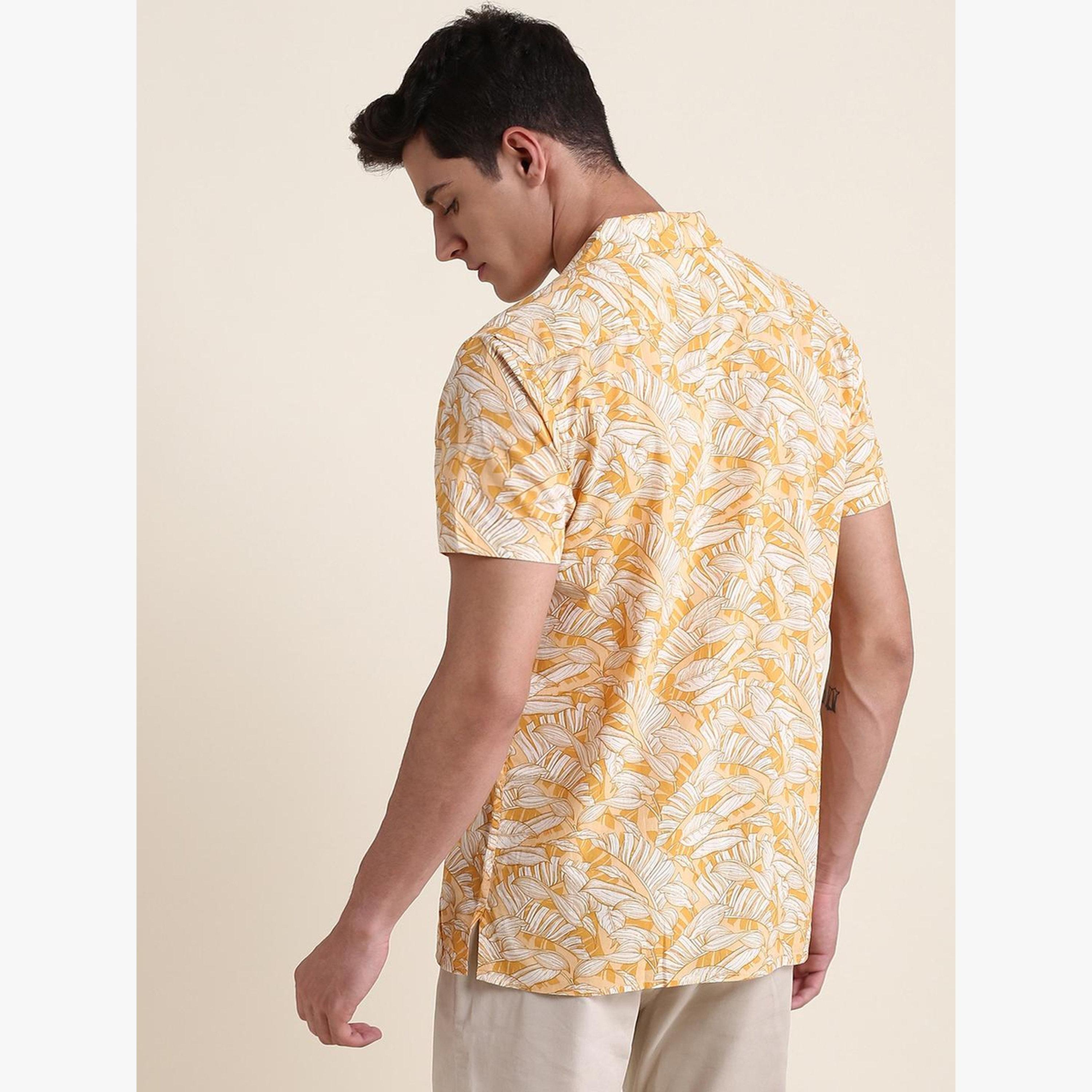 قميص قطن بياقة كوبان وطبعة زهور-men-clothing-shirts-image-2