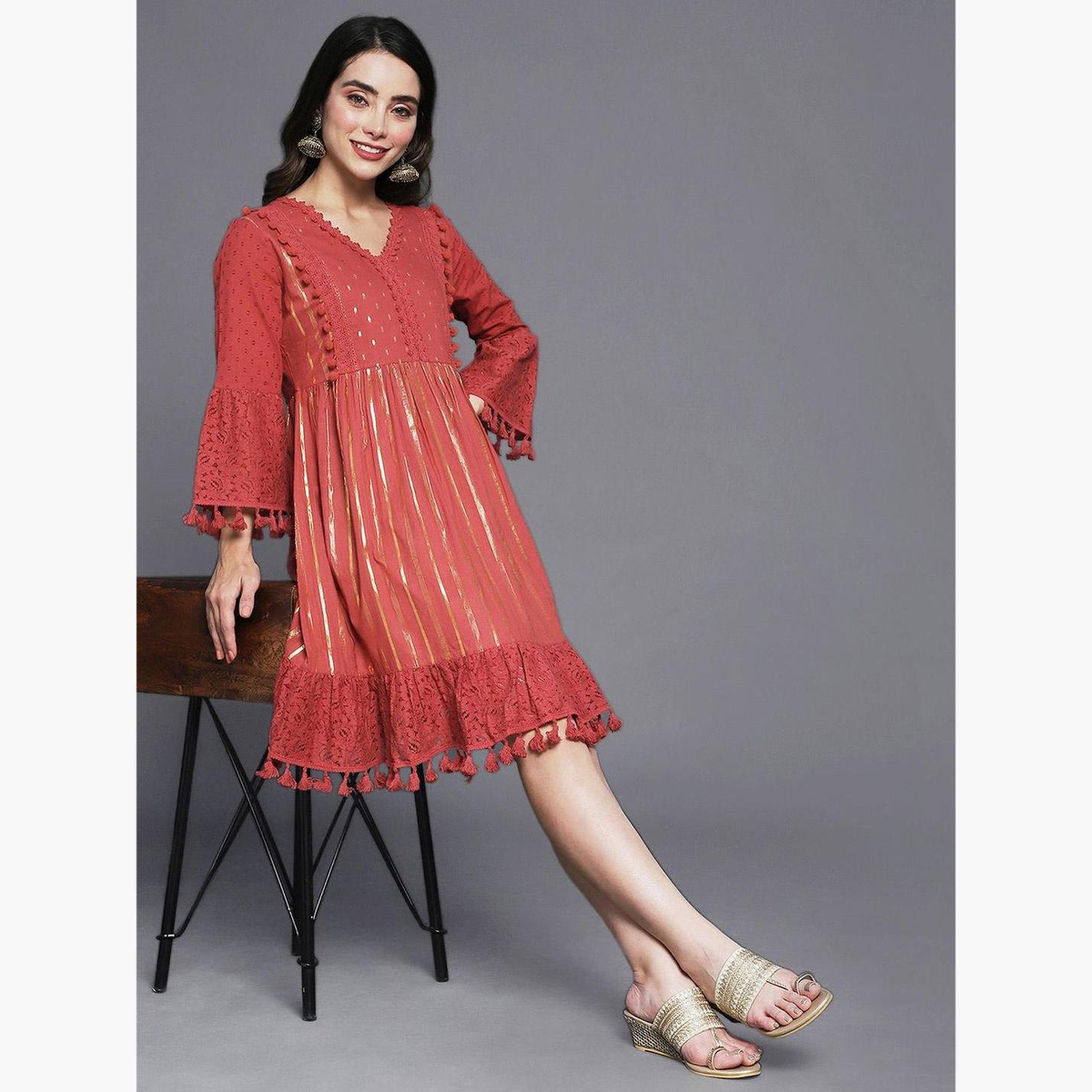 إيشين - فستان قصير مزين بالشراشيب مع بطانة من الدانتيل-women-clothing-dresses-image-2