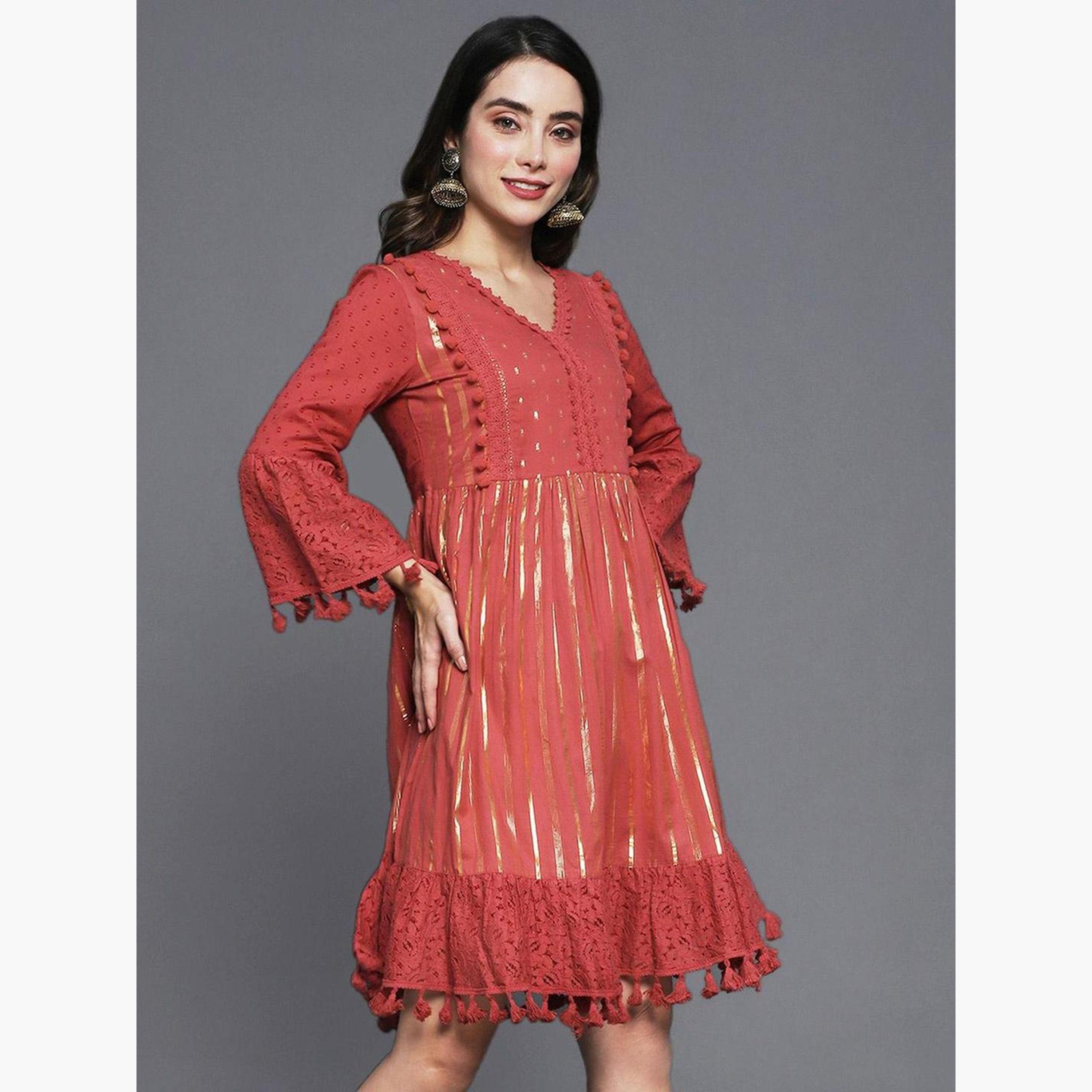 إيشين - فستان قصير مزين بالشراشيب مع بطانة من الدانتيل-women-clothing-dresses-image-3