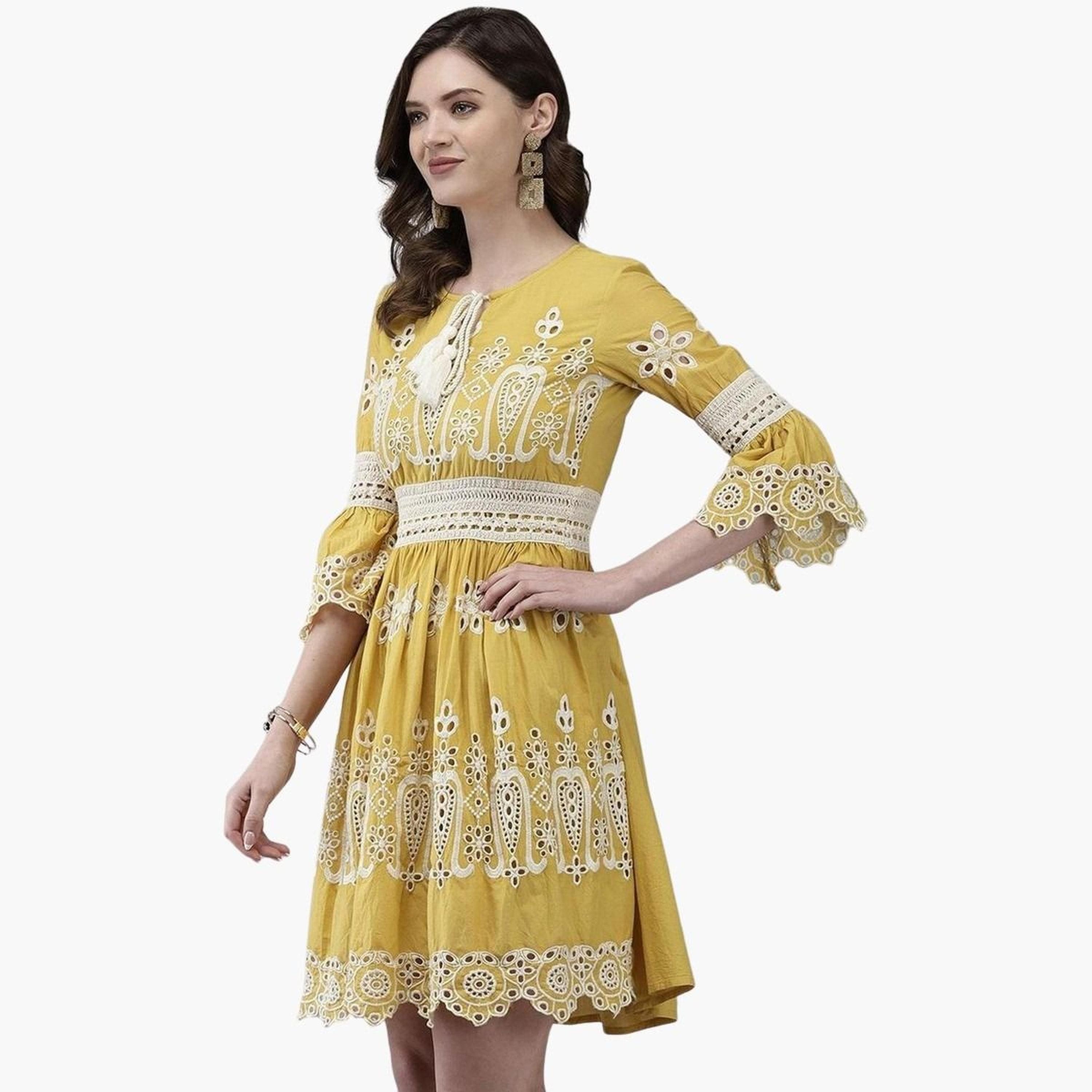 إيشين - توب شيفلي لون خردل لمطرز بطول الركبة-women-clothing-dresses-image-3