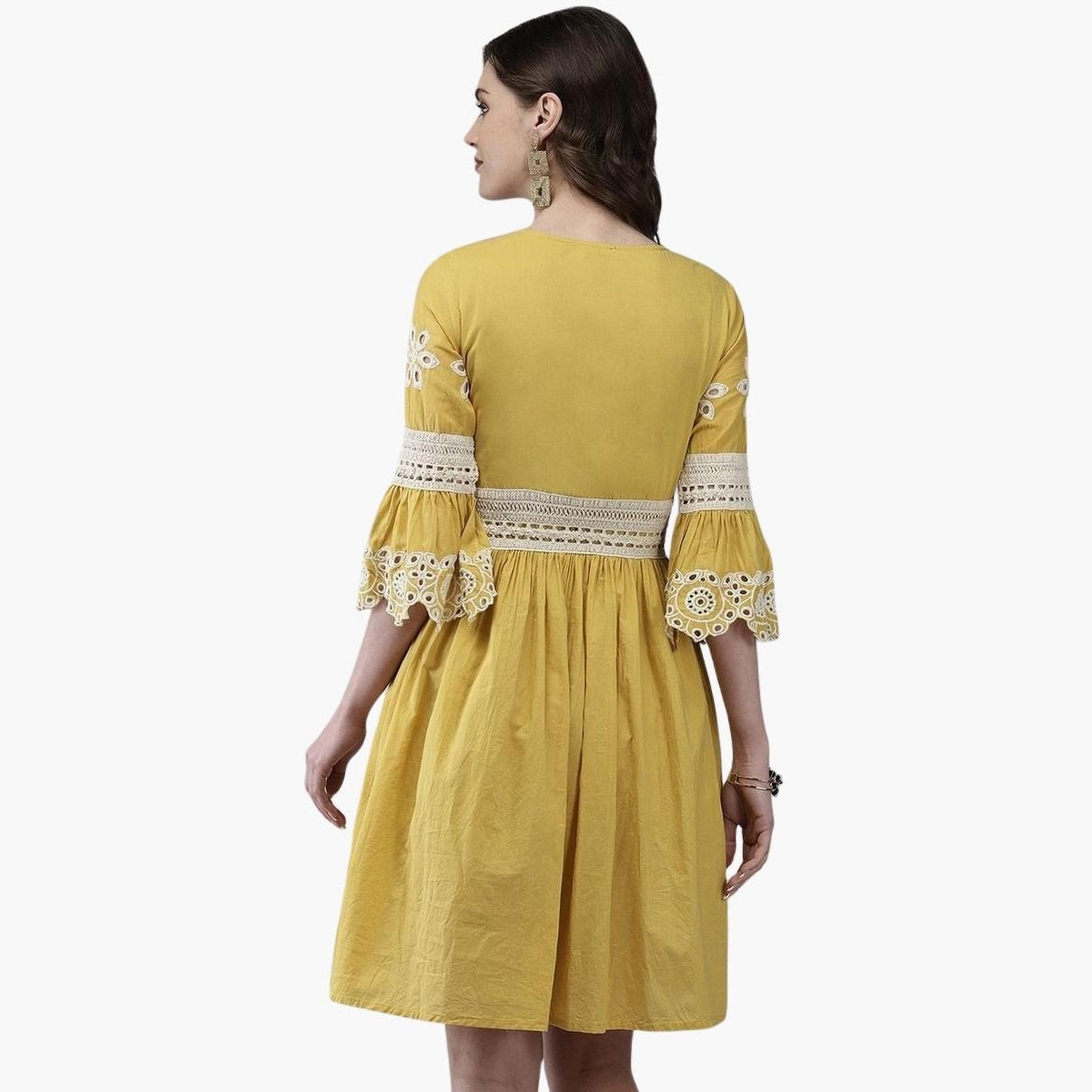 إيشين - توب شيفلي لون خردل لمطرز بطول الركبة-women-clothing-dresses-image-4