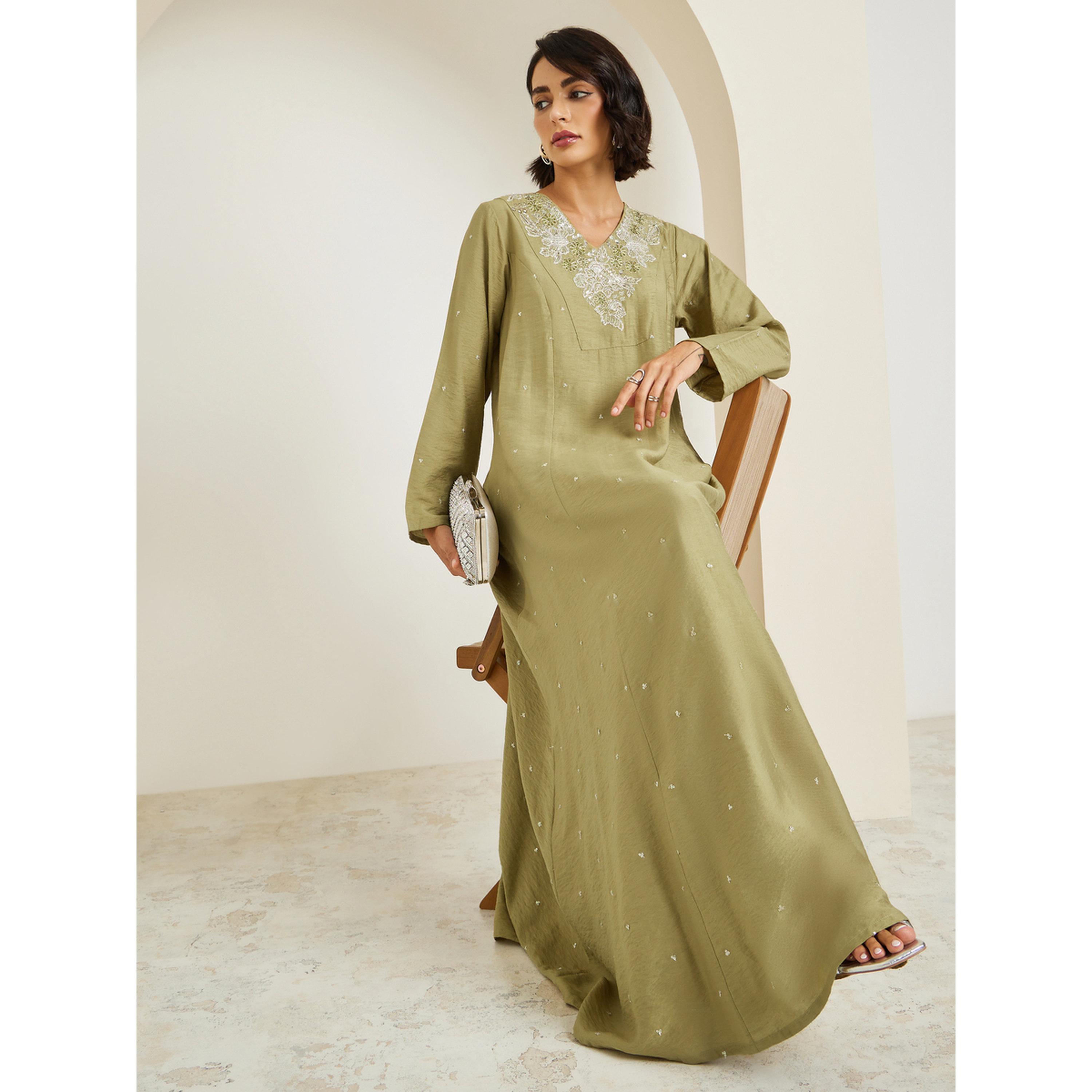 قفطان مطرز بحافة واسعة-women-arabicclothing-kaftan-image-4