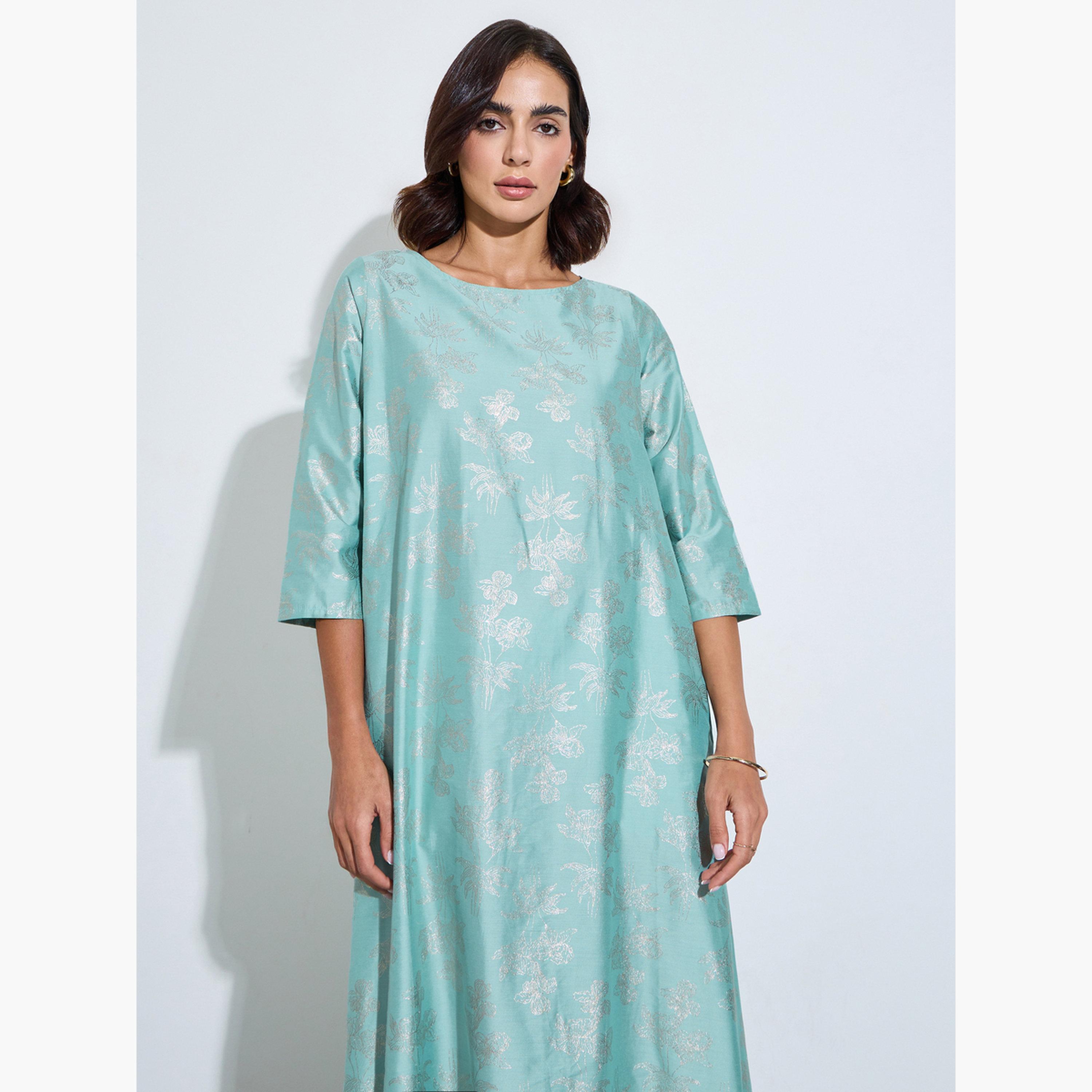 Amirah X Styli Green Maxi Jalabiya with Metallic Floral Print-women-arabicclothing-dresses-image-3