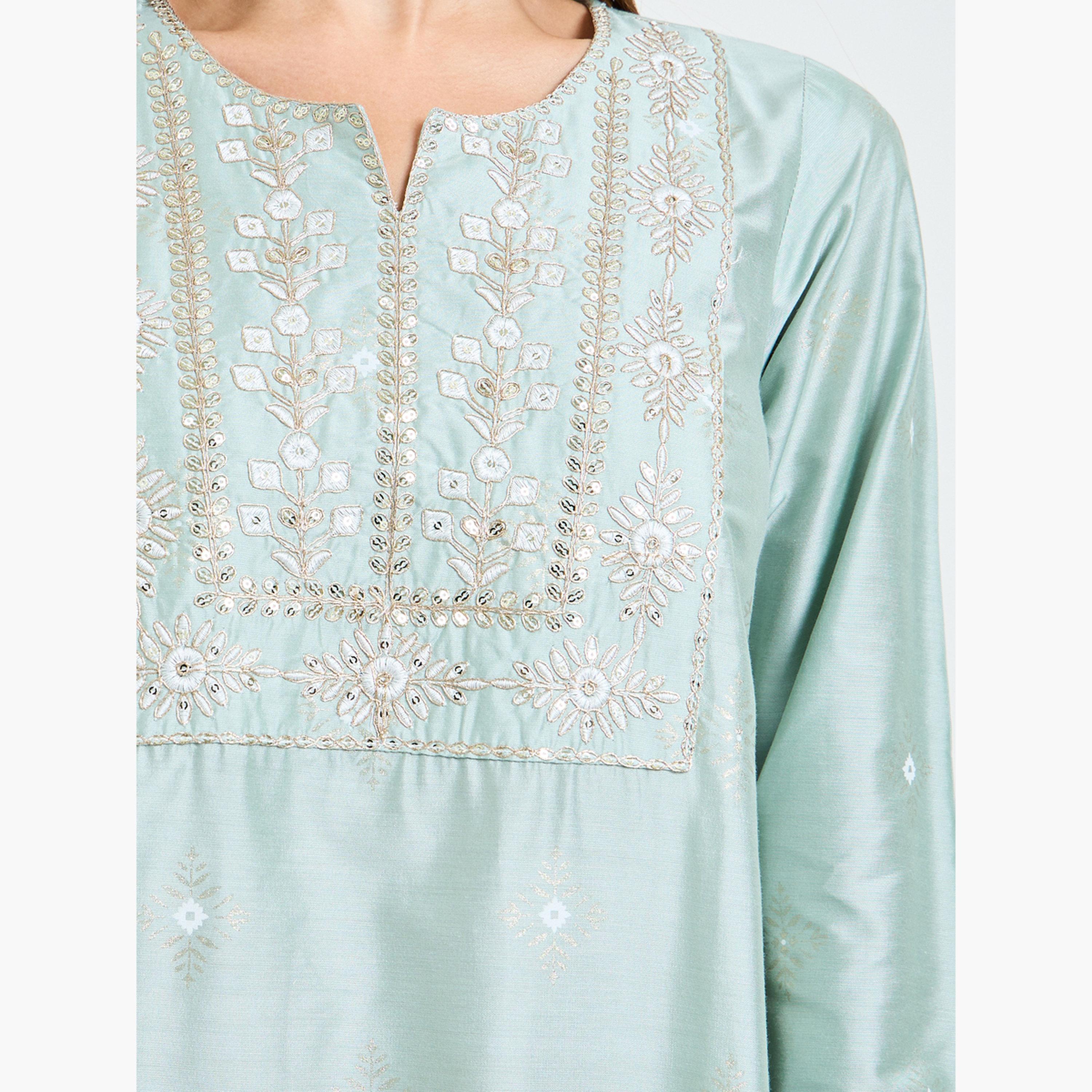 Amirah X Styli Green Embroidered A-Line Jalabiya-women-arabicclothing-jalabiyas-image-5