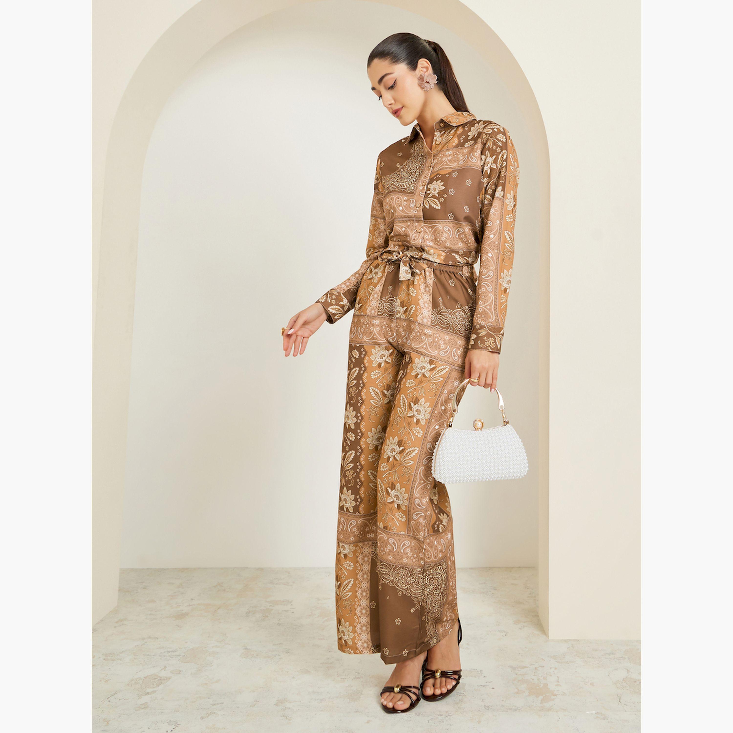 طقم متناسق قميص مطبوع وبنطال بأرجل واسعة-women-clothing-coordsets-image-3