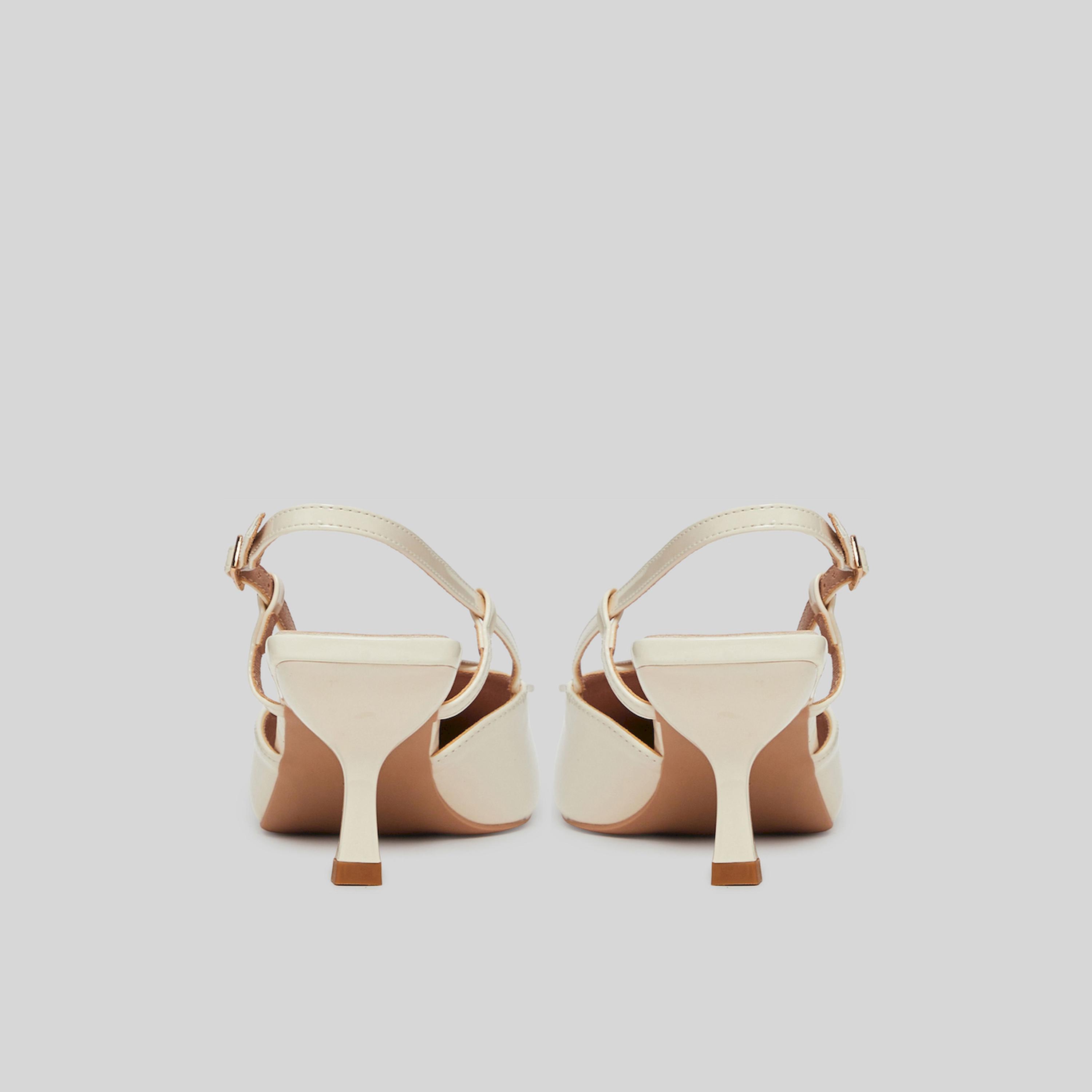 صندل بيج بسير خلفي وتفاصيل زهور-women-shoes-heels-image-4