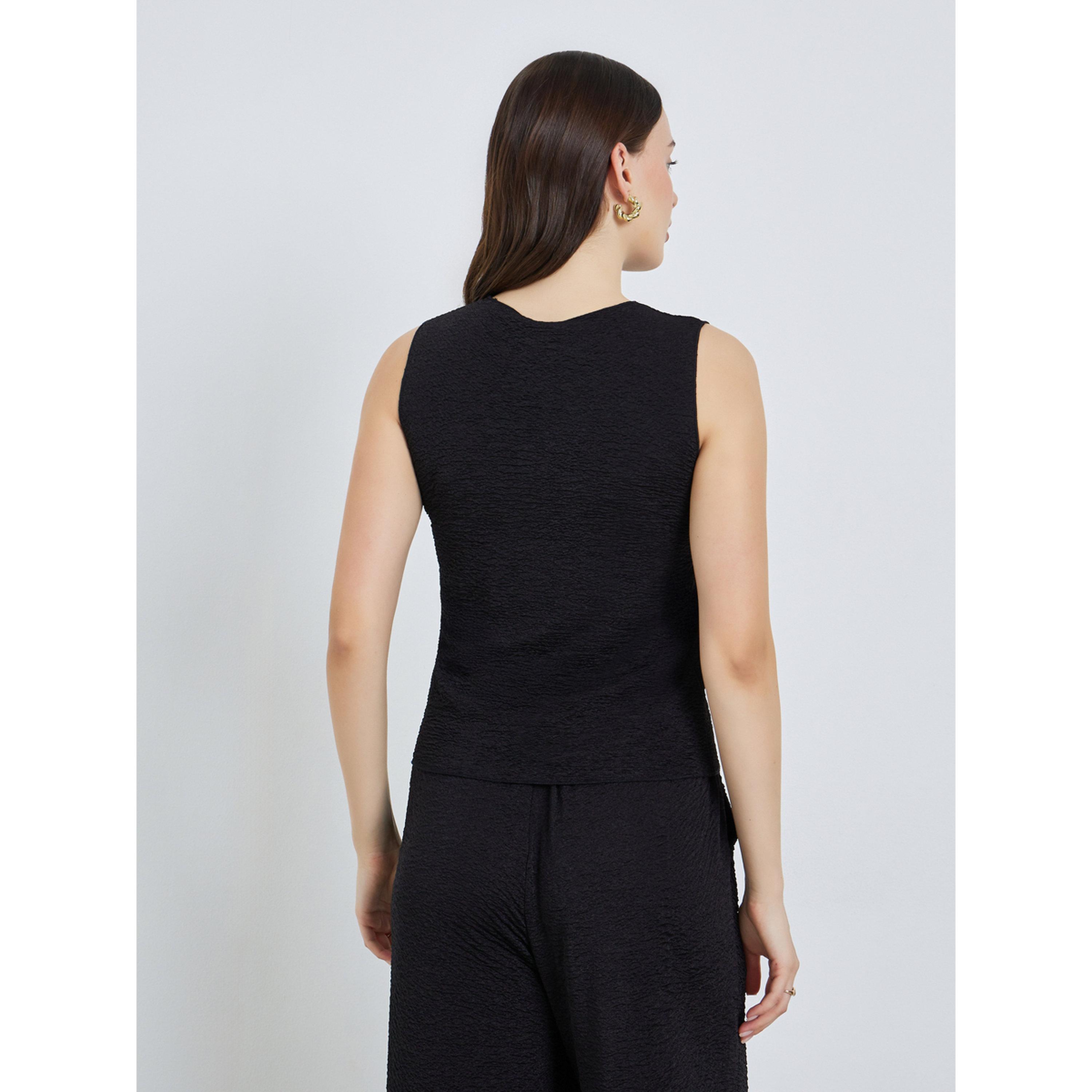بلوزة مكرمشة بلا أكمام أسودة-women-clothing-shirtsandblouses-blouses-image-4