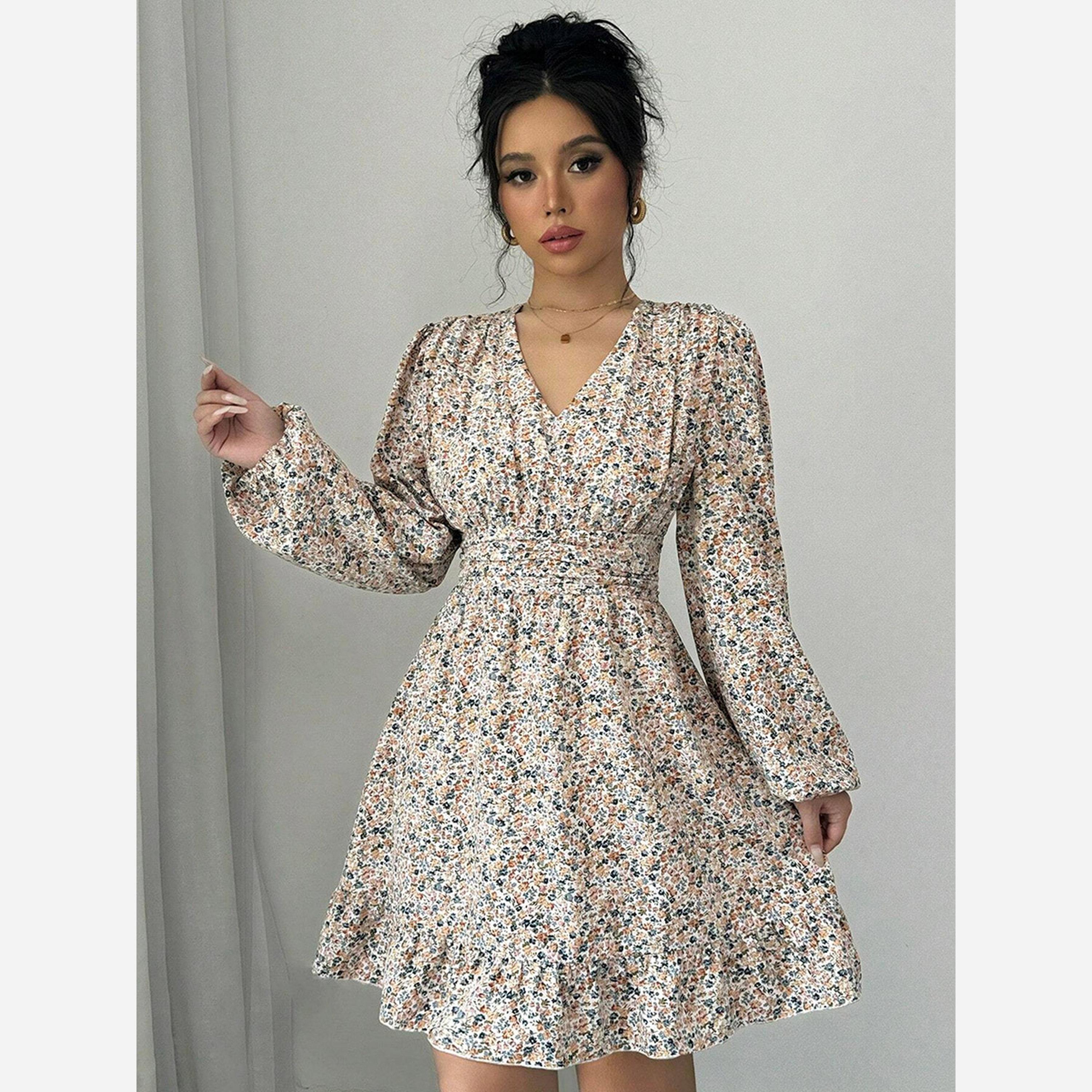 تيك تو - فستان قصير نسائي طبعة بالكامل ياقة شكل سبعة وأكمام واسعة-women-clothing-dresses-image-2