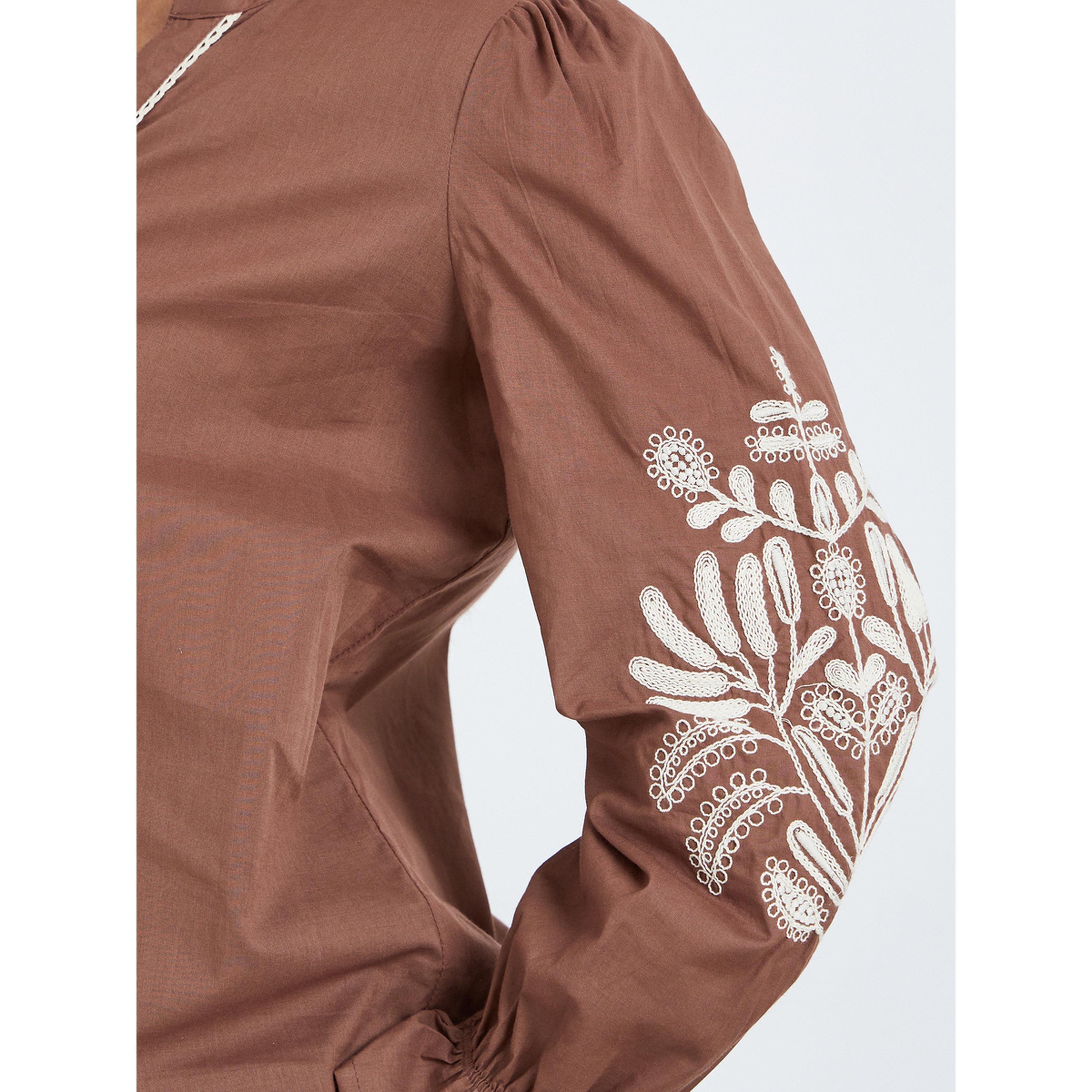 بلوزة بتفاصيل مُطرّزة وأكمام طويلة-women-clothing-shirtsandblouses-blouses-image-3