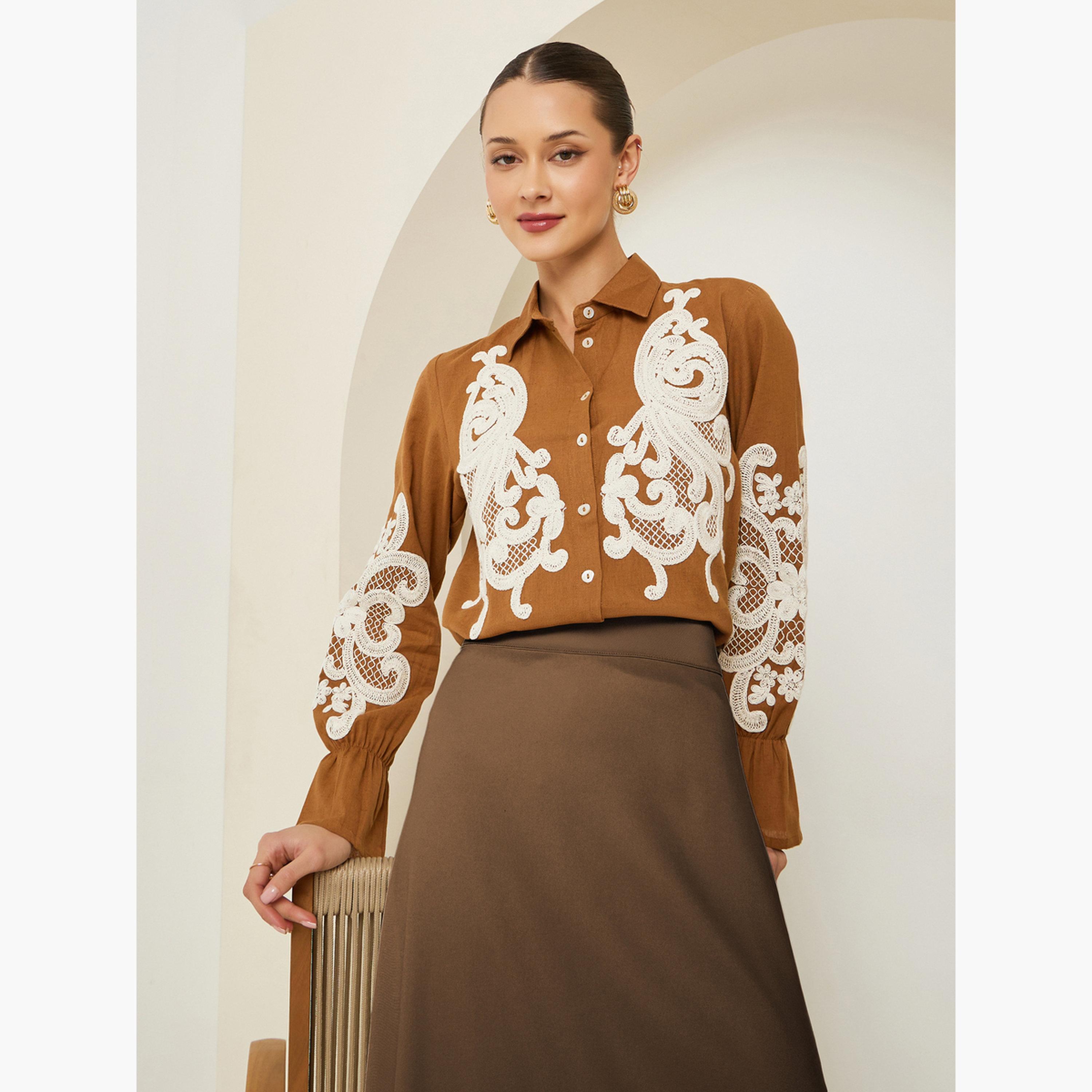 بلوزة بتفاصيل مُطرّزة بنمط بيزلي-women-clothing-shirtsandblouses-shirts-image-3