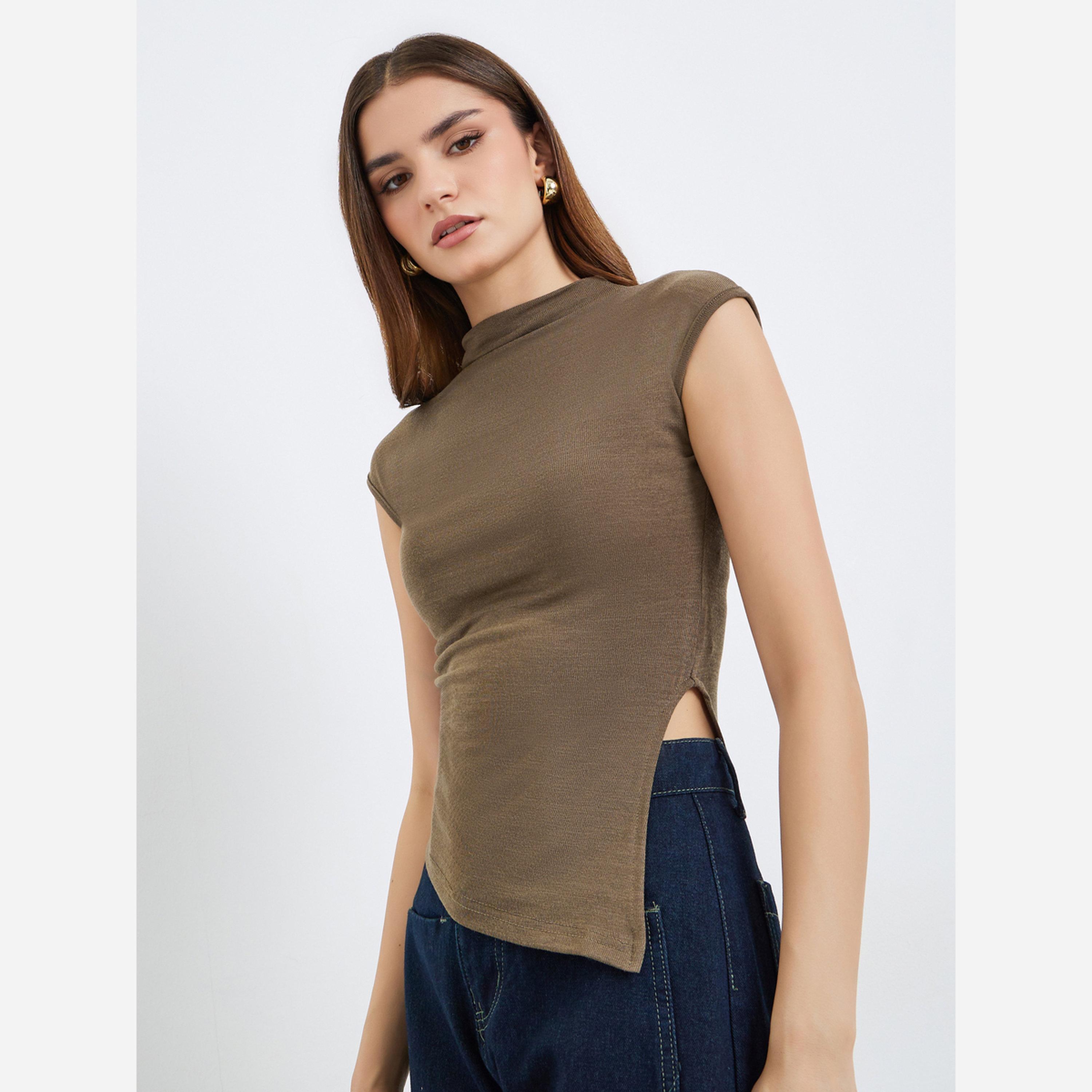ستايلي - بلوزة للنساء لون بني محبوكة ياقة عالية وبدون أكمام-women-clothing-shirtsandblouses-blouses-image-1