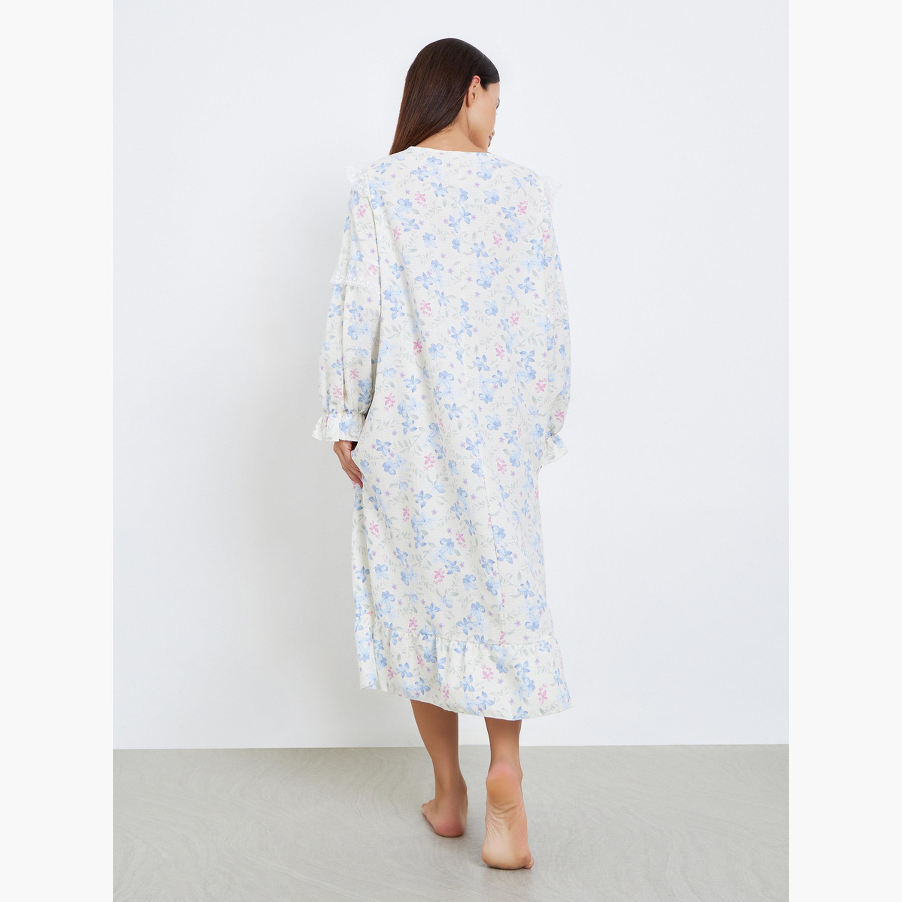قميص نوم مطرز بزهور ناعمة وفيونكة وحافة مكشكشة-women-clothing-nightwear-nighties-image-3