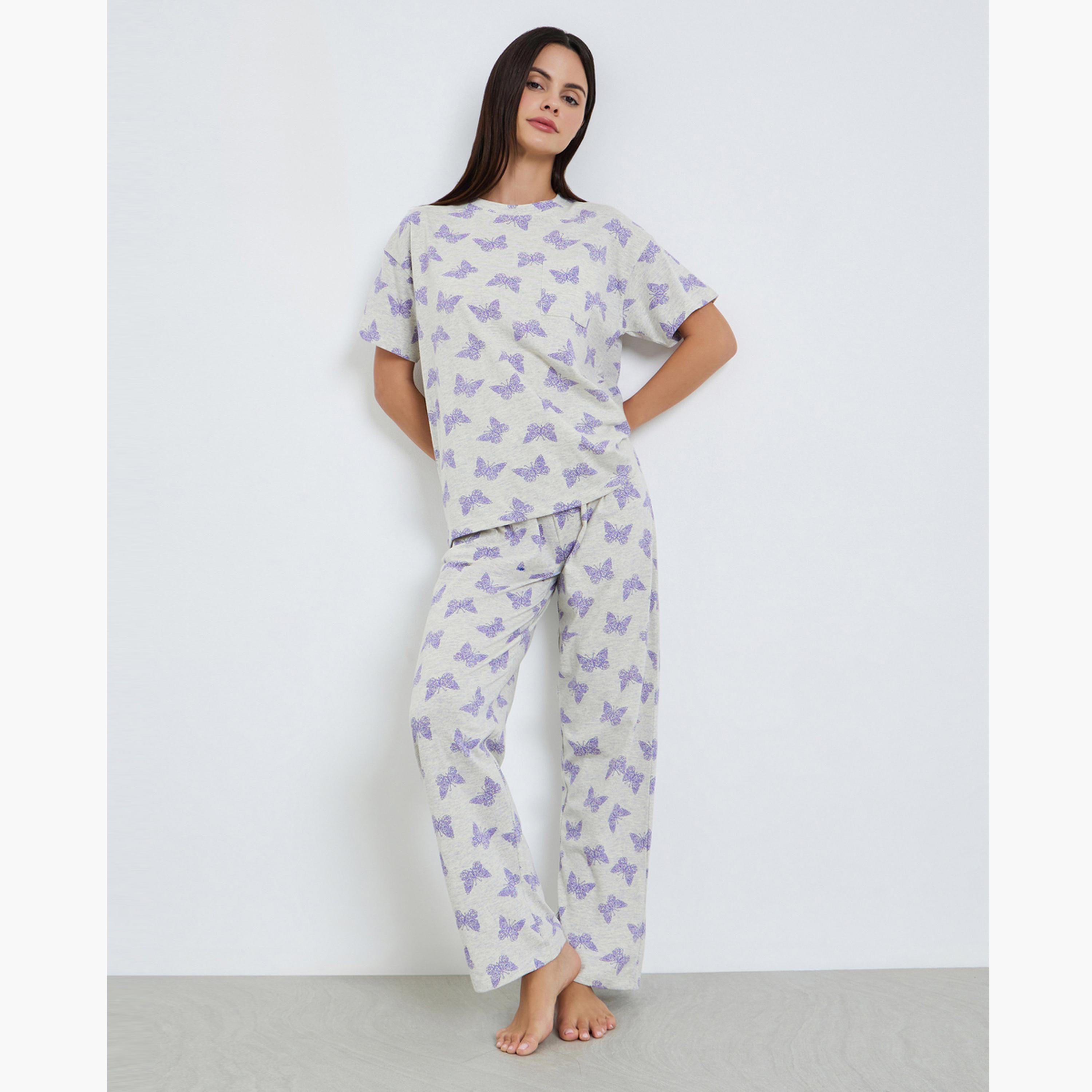 طقم بيجاما من بنطال وتيشيرت بطبعة فراشة-women-clothing-nightwear-pyjamas-longsets-image-1
