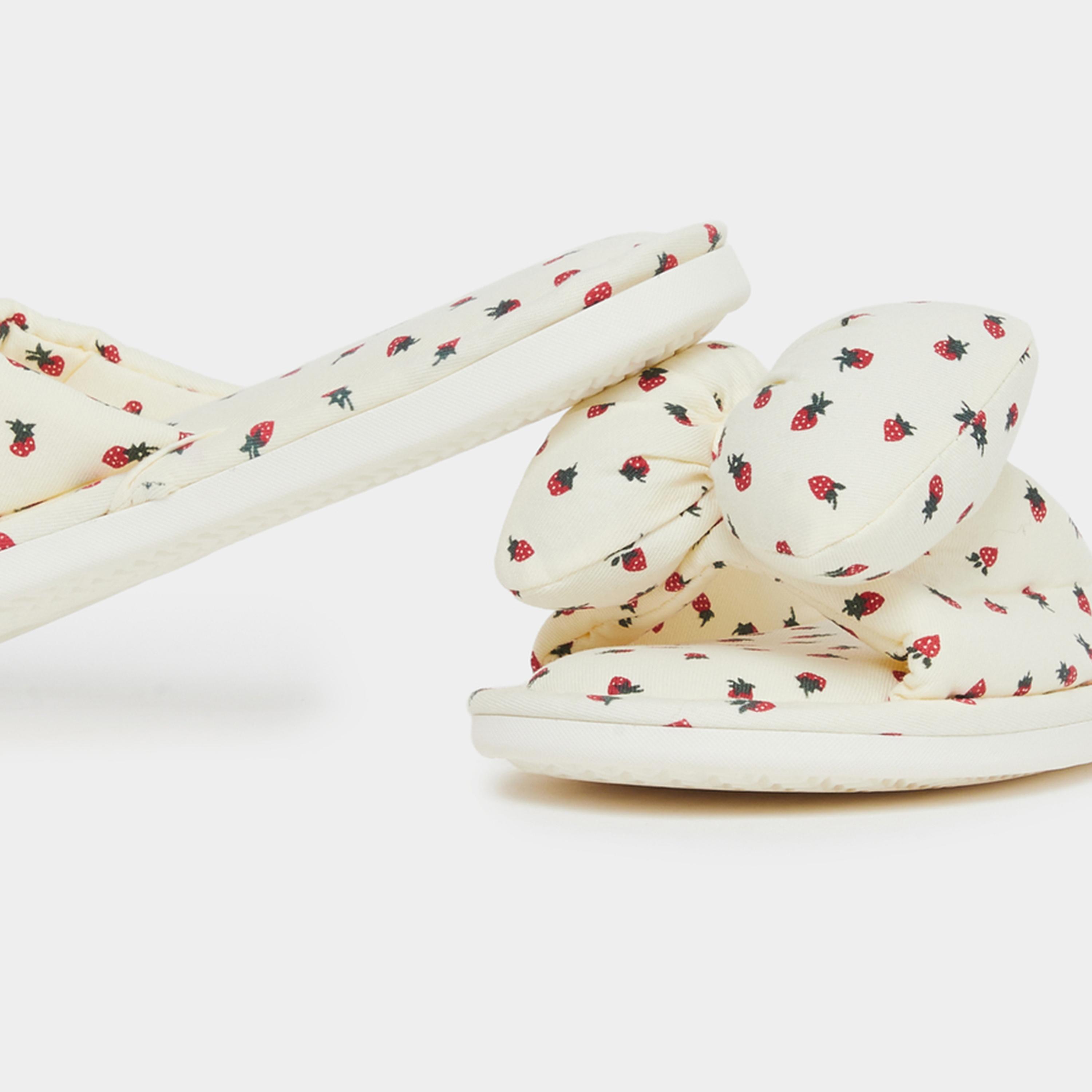 ستايلي - شبشب غرفة نوم نسائي بطبعة الفراولة مع فيونكة-women-shoes-bedroomslippers-image-5