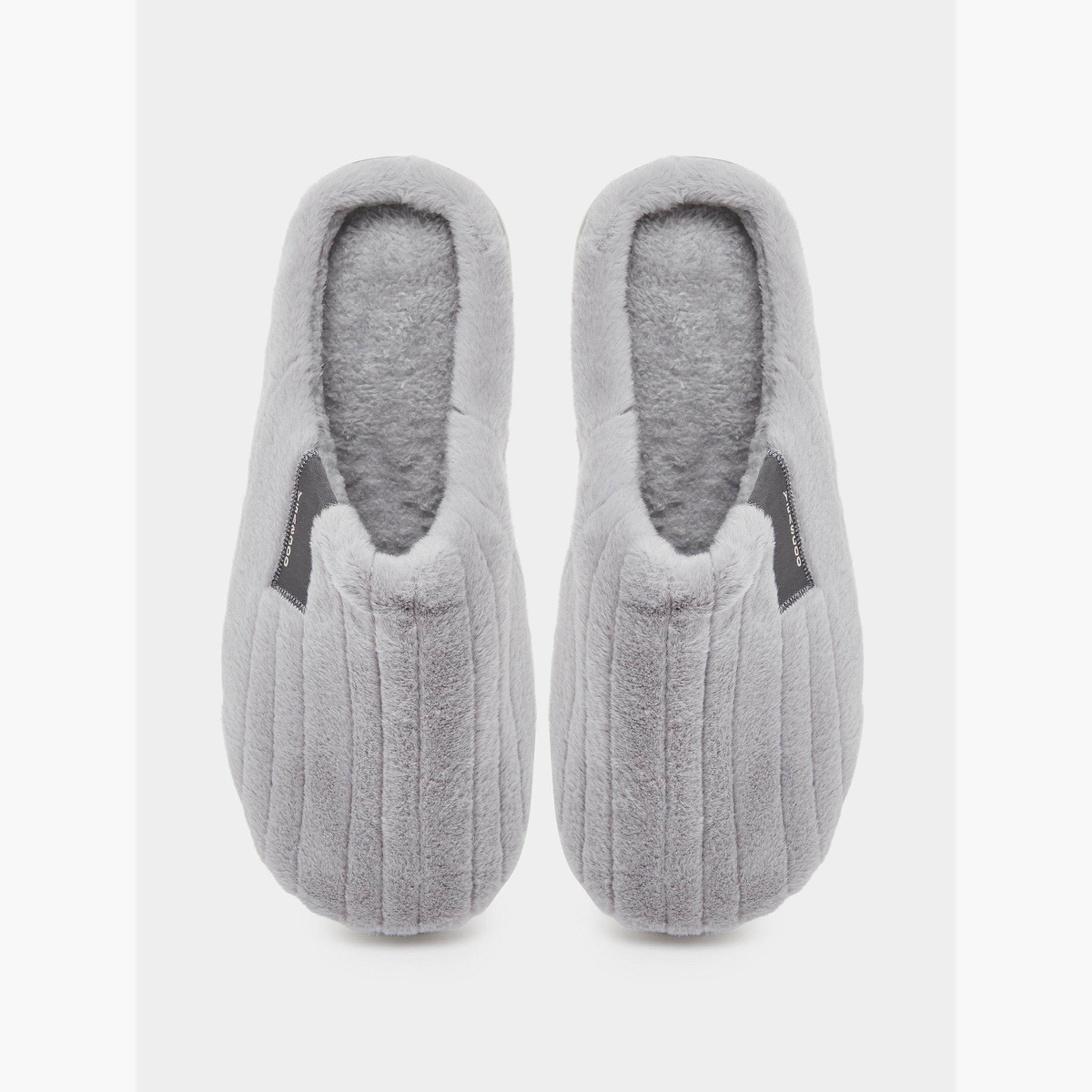 شبشب غرفة نوم ناعم سهل الارتداء-men-shoes-flipflopsandslides-image-5