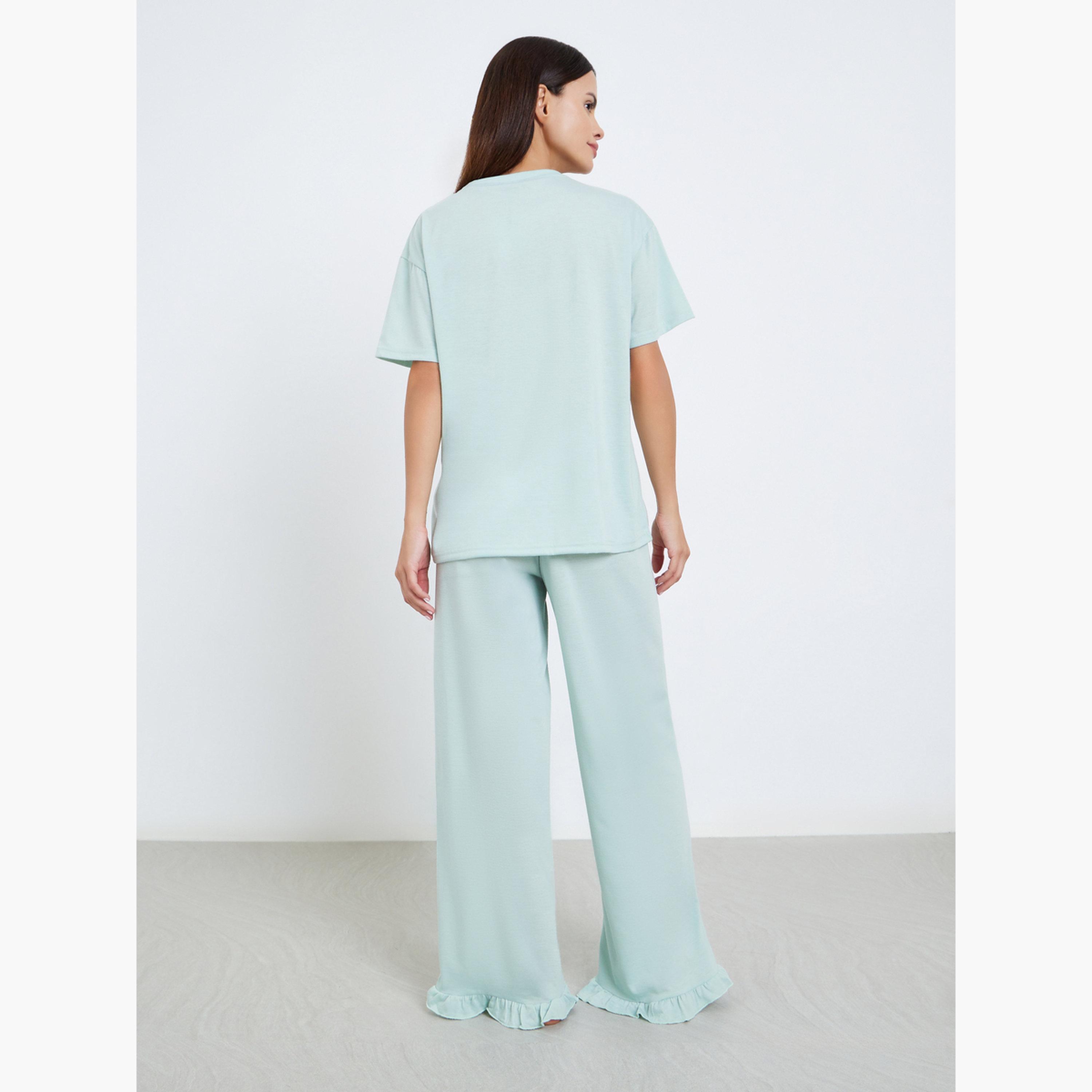Styli Match Graphic Drop Shoulder T-Shirt and Ruffle Pyjama Set-women-clothing-nightwear-pyjamas-longsets-image-3
