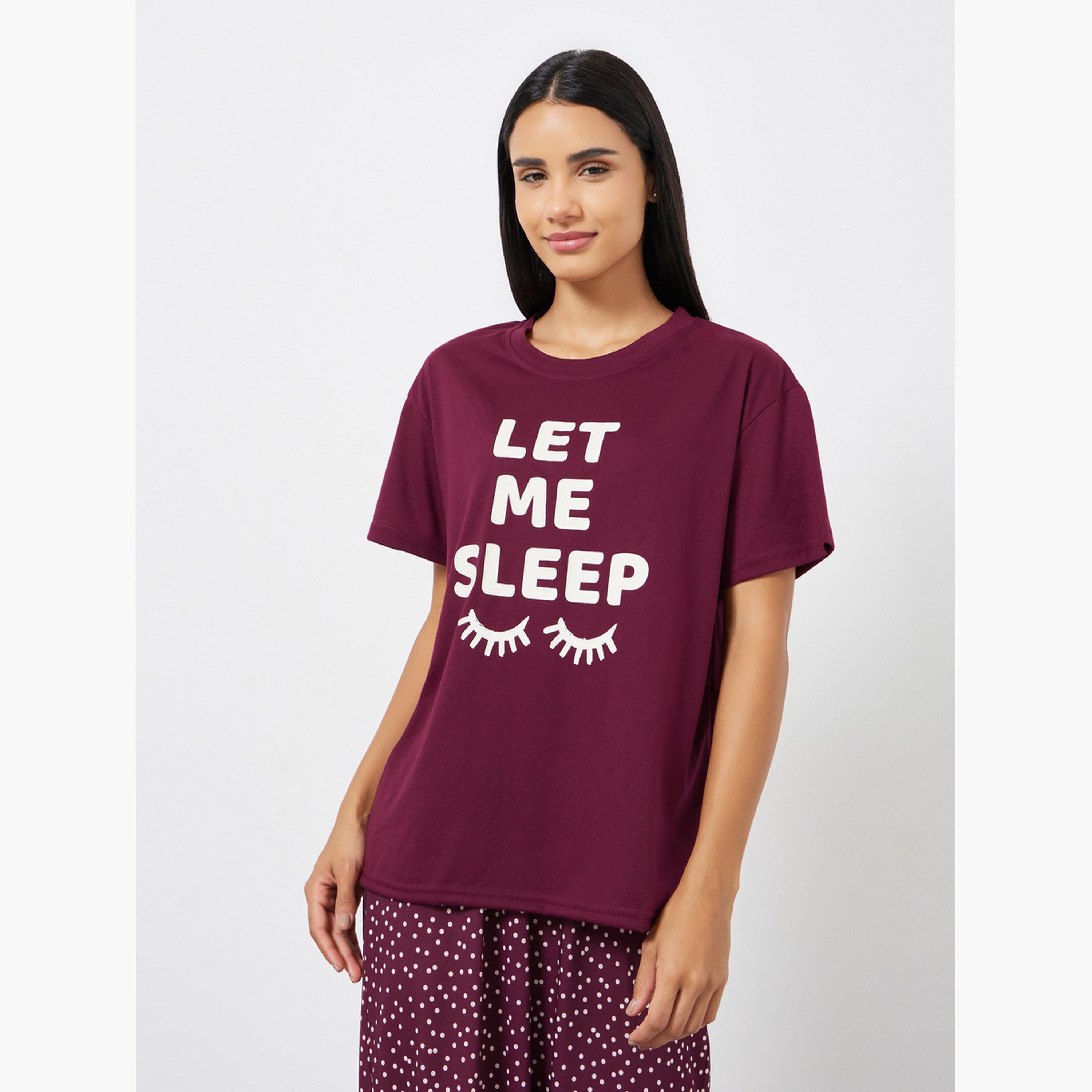 ستايلي - بيجاما ببطبعة ليت مي سليب وقميص غرافيكي-women-clothing-nightwear-pyjamas-longsets-image-3