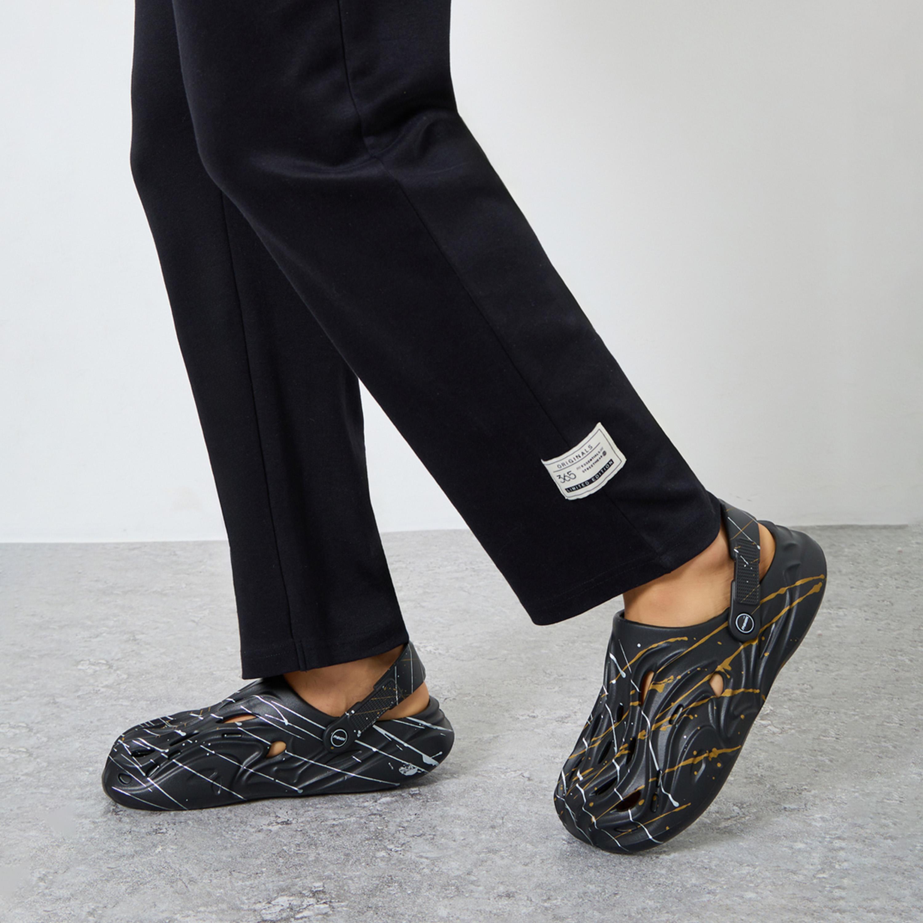 ستايلي - شبشب سهل الارتداء بطبعة ونقش محدد-men-shoes-flipflopsandslides-image-2