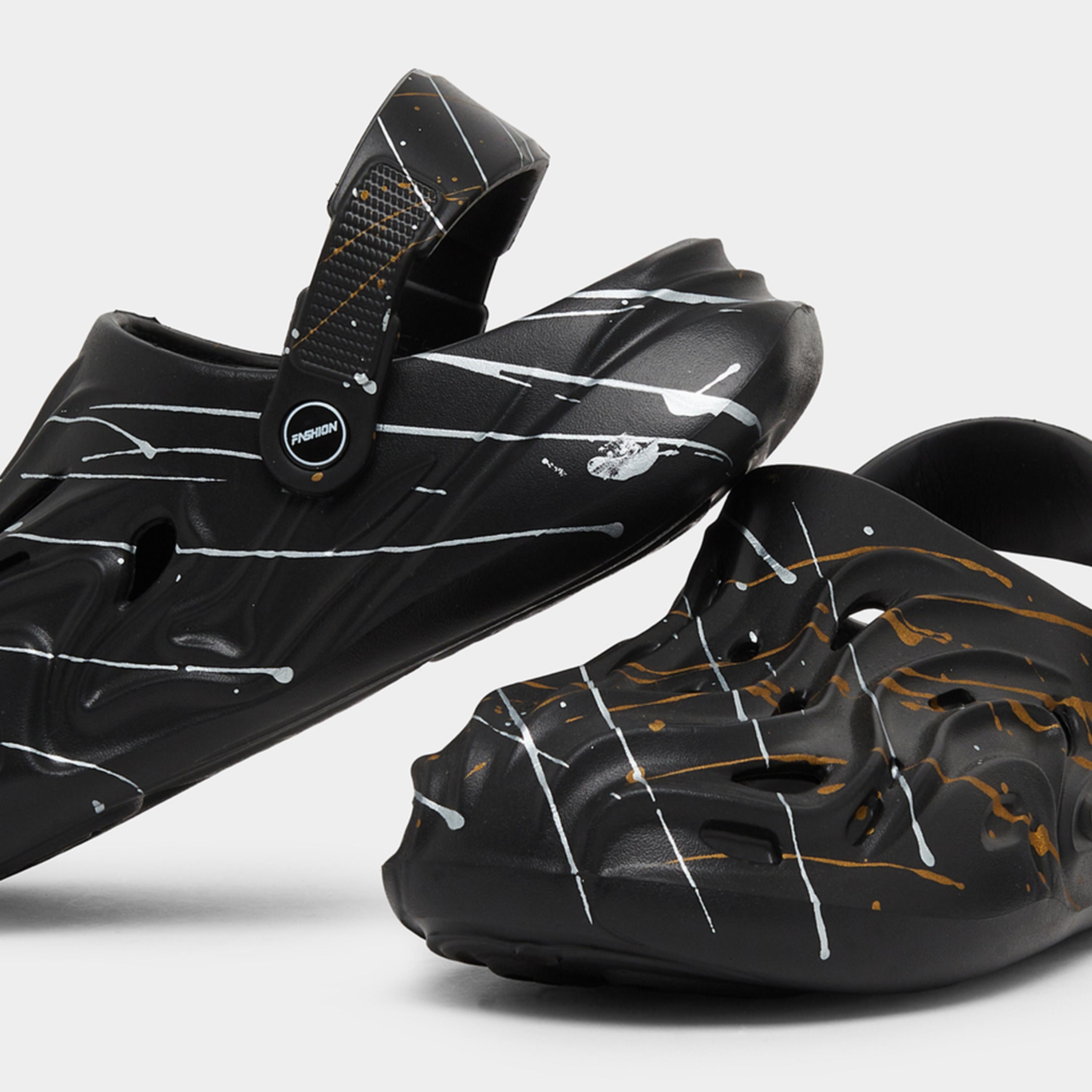 ستايلي - شبشب سهل الارتداء بطبعة ونقش محدد-men-shoes-flipflopsandslides-image-5