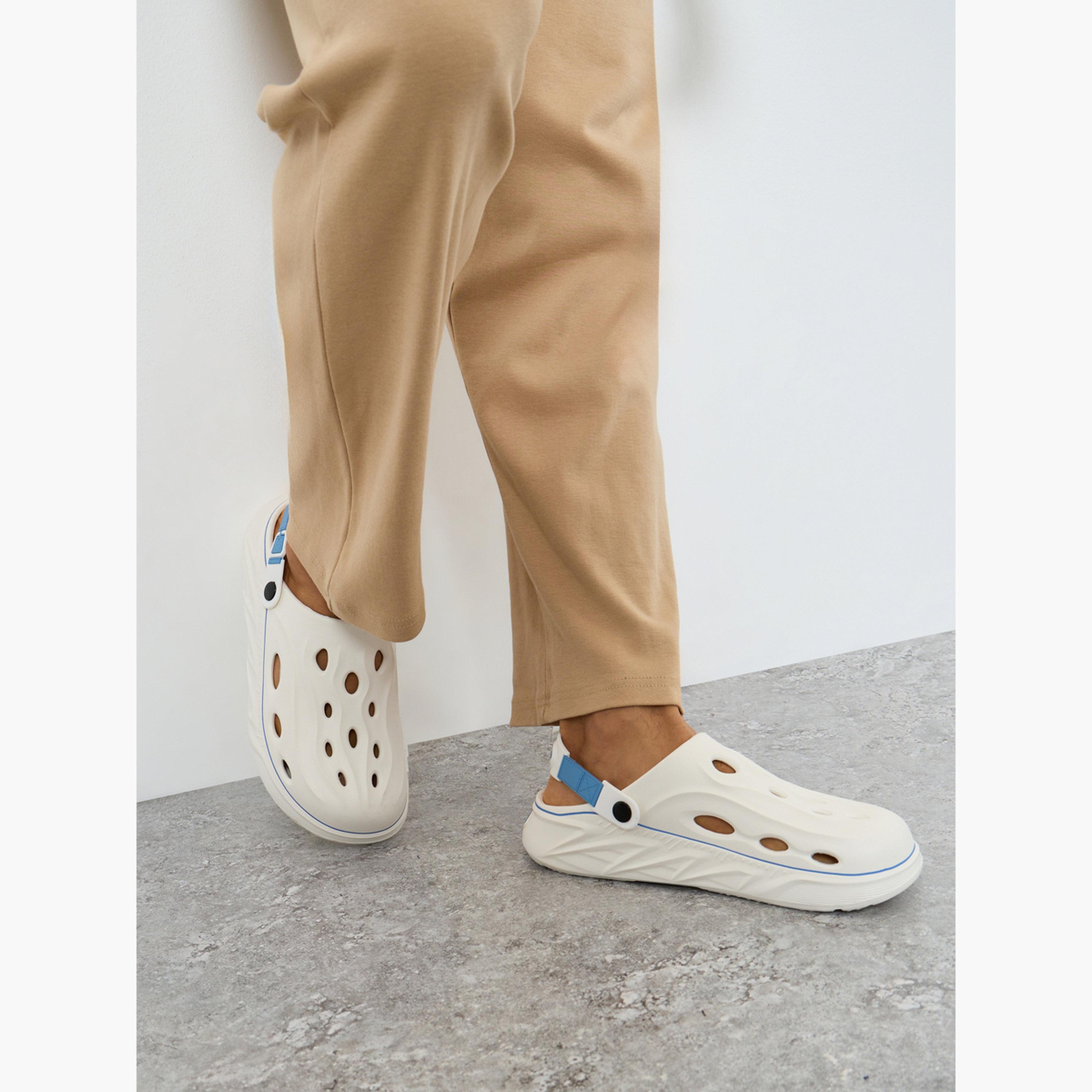 Styli Contrast Trim Slip-On Clogs-men-shoes-sandals-image-3