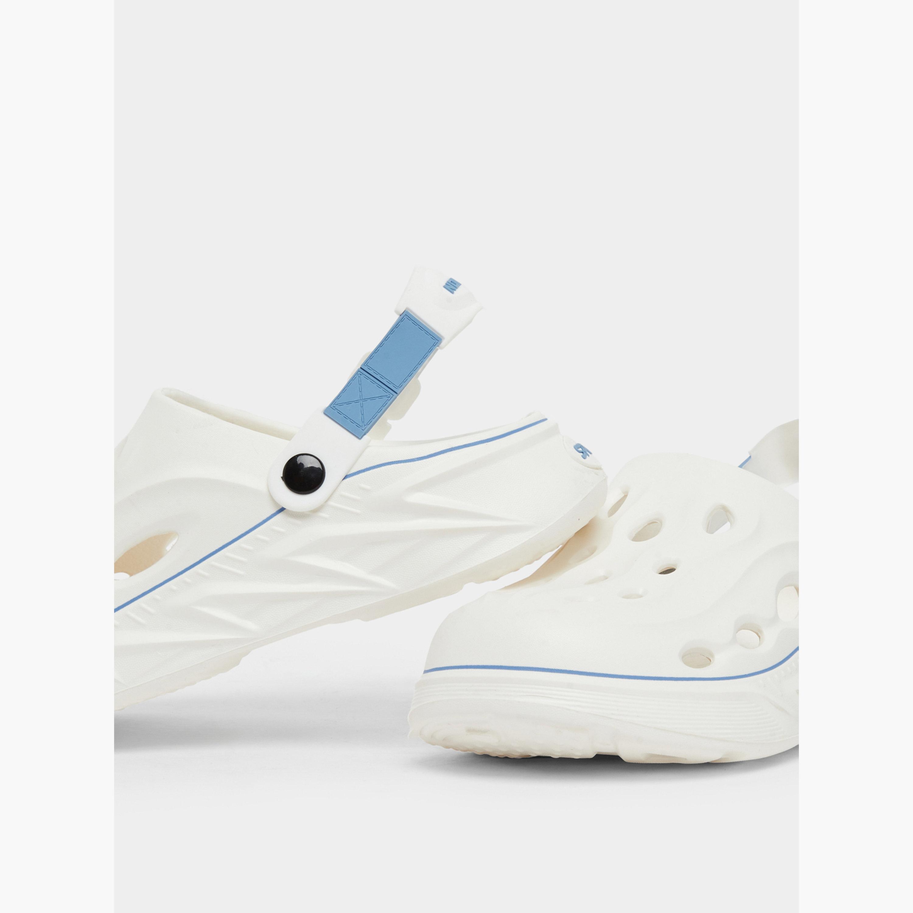 شبشب سهل الارتداء بتفاصيل متباينة-men-shoes-sandals-image-4