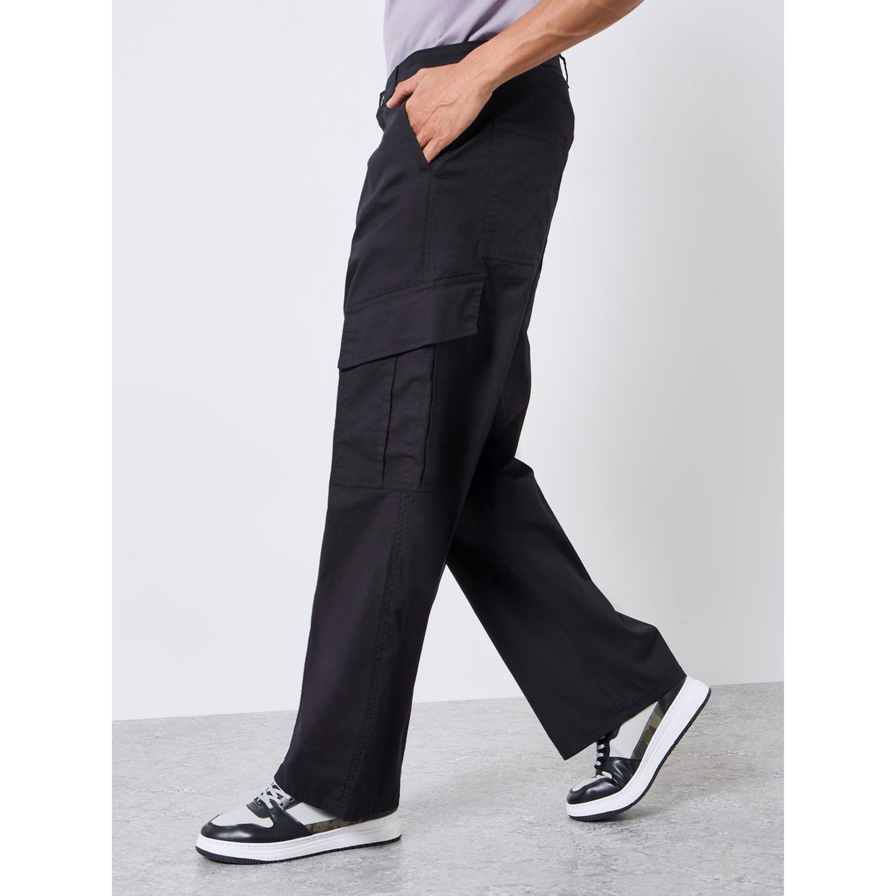 Styli Men Black Oversized Cargo Trousers-men-clothing-bottoms-joggers-image-3