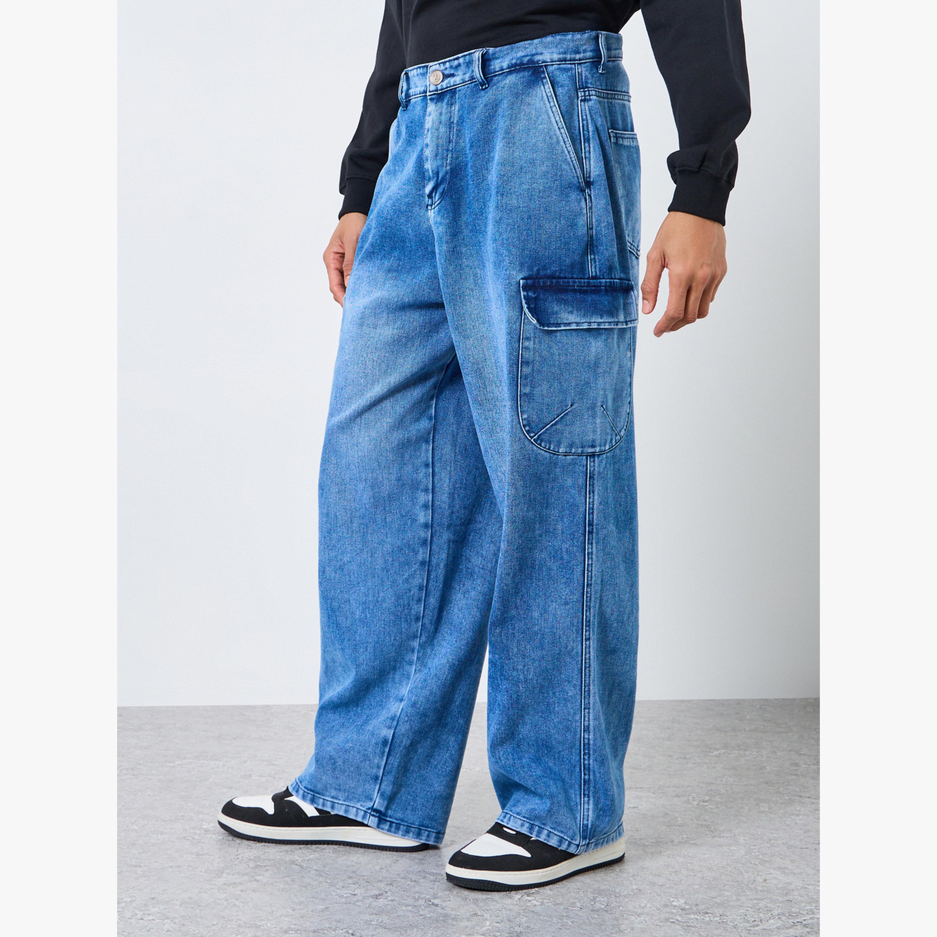جينز بقصة باجي واسعة وتفاصيل مشطوفة-men-clothing-bottoms-jeans-image-1