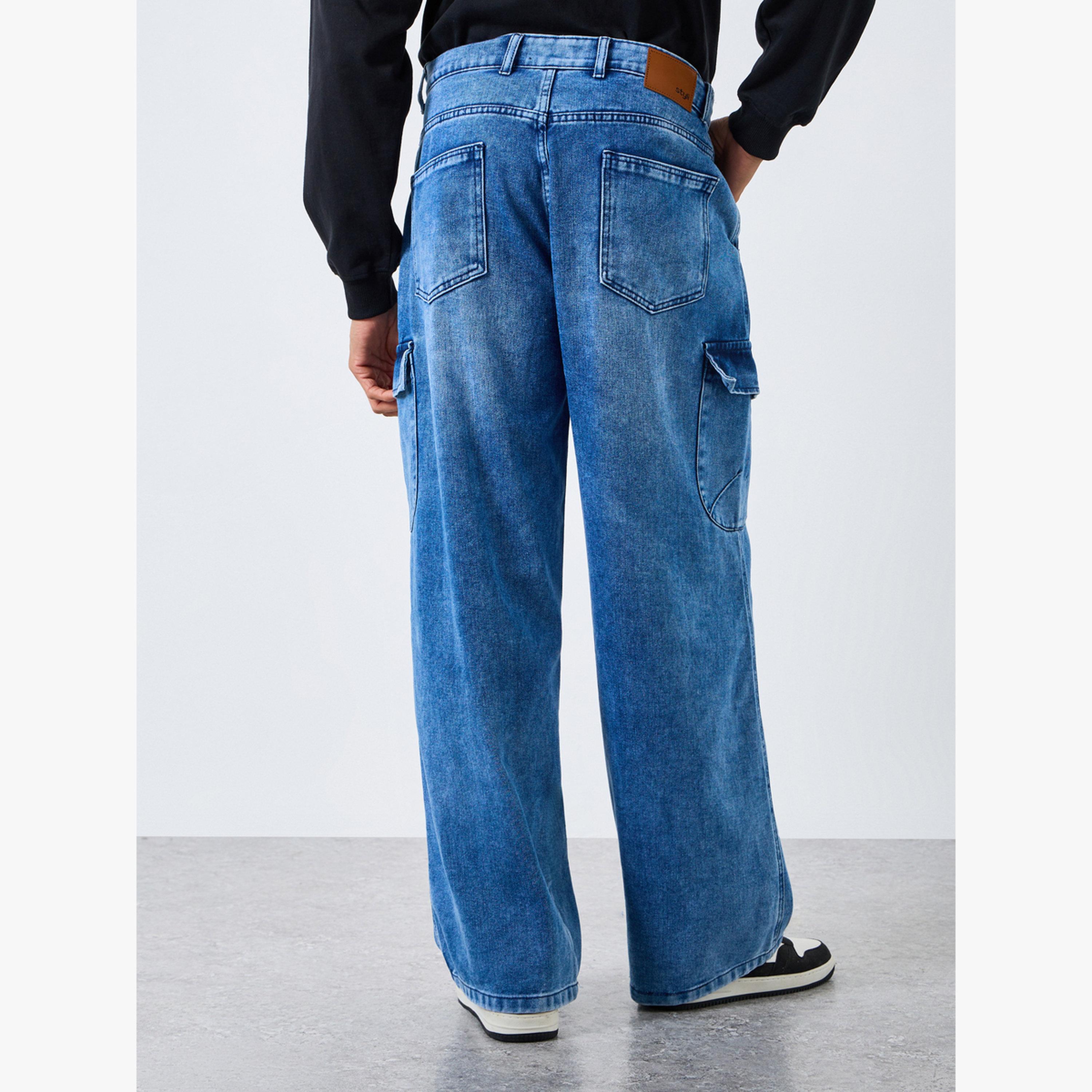 جينز بقصة باجي واسعة وتفاصيل مشطوفة-men-clothing-bottoms-jeans-image-4