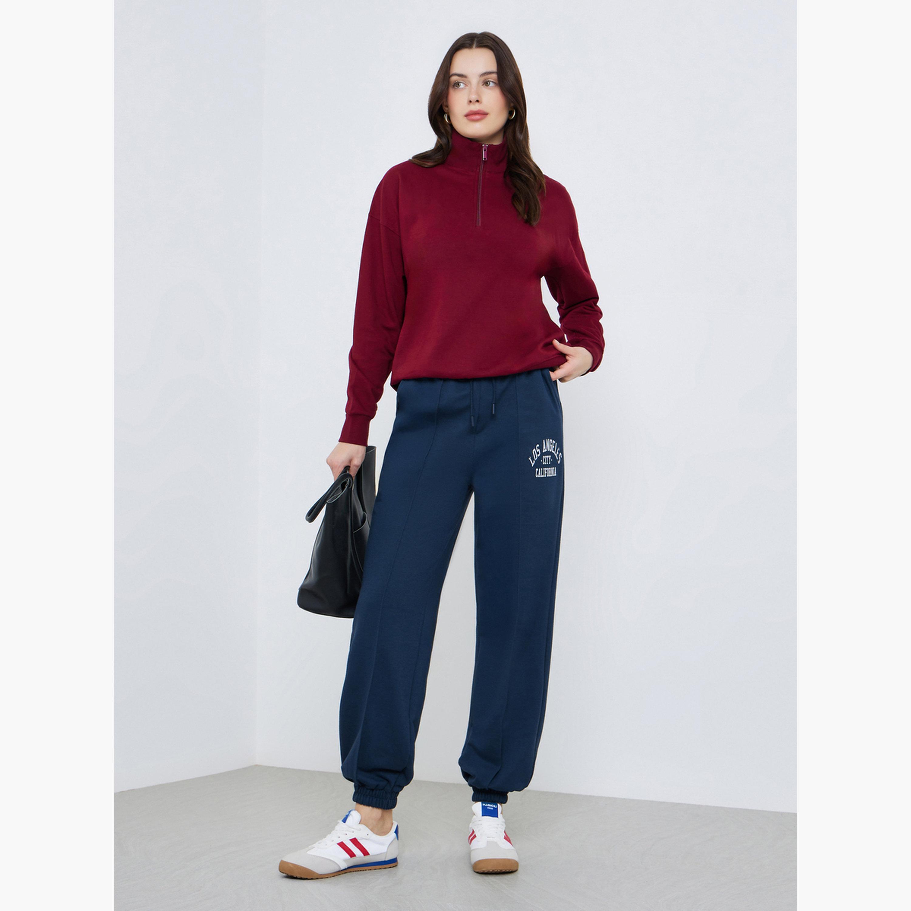 جوغر بطبعة جرافيك وبقصة ضيقة-women-clothing-bottoms-joggers-image-2