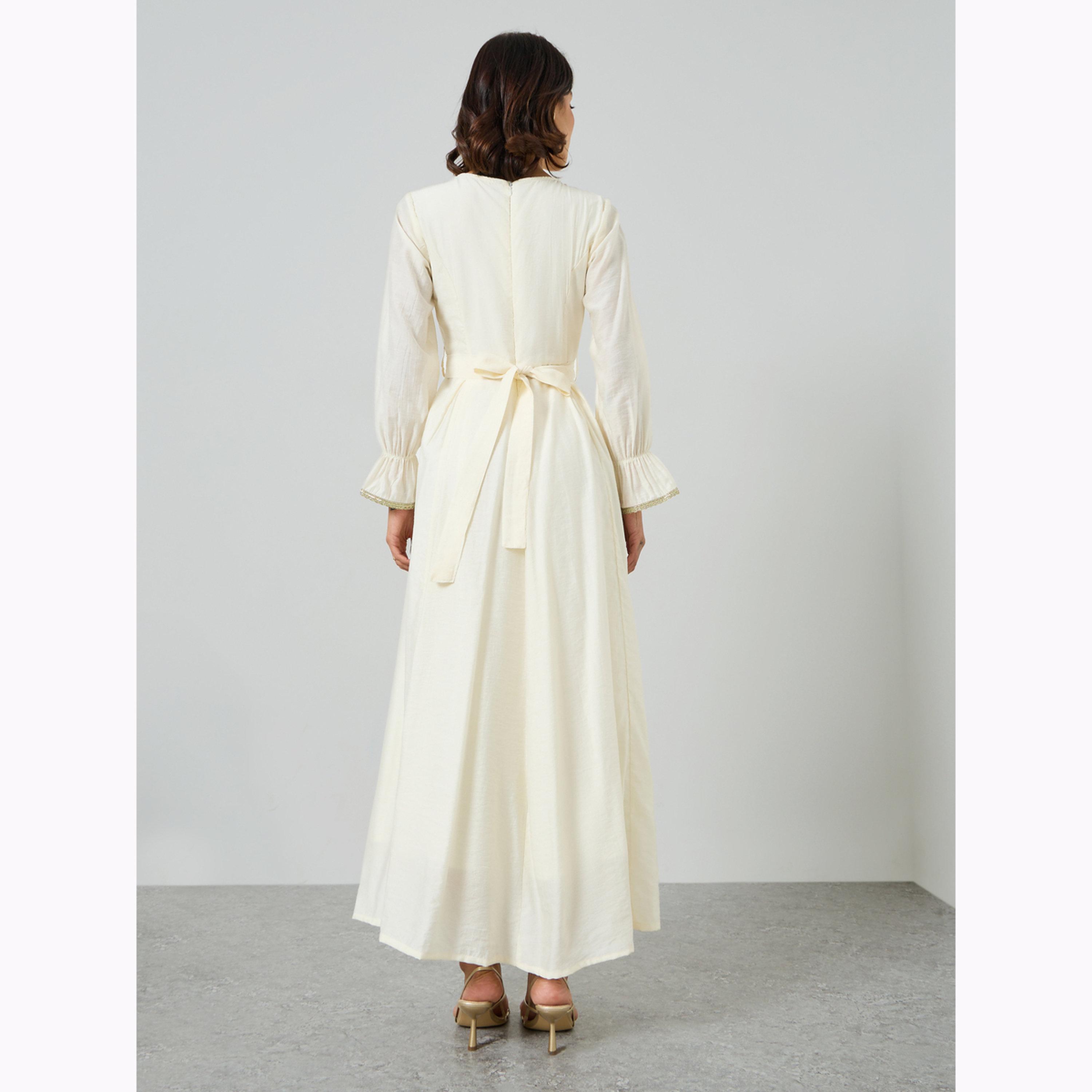 فستان طويل بحافة واسعة وتفاصيل مزينة-women-clothing-dresses-image-4