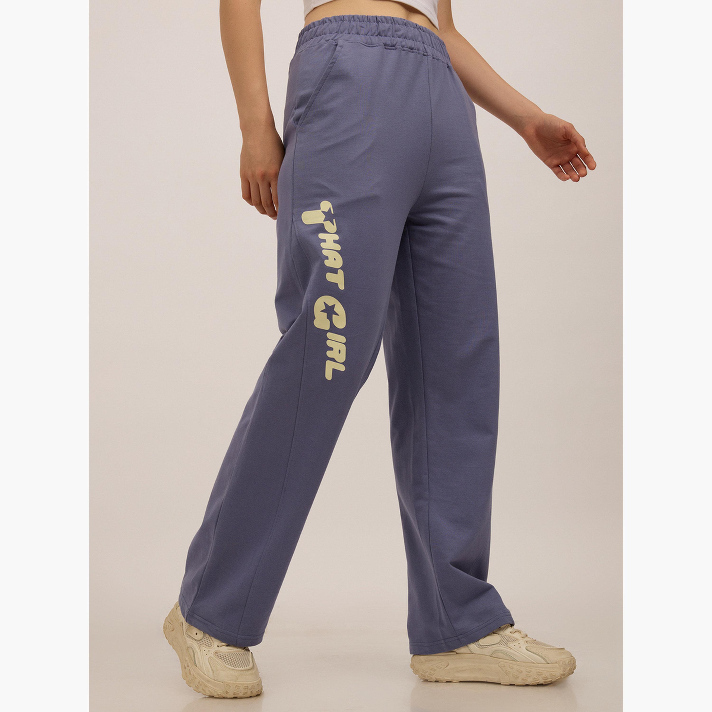 أوتزيدر × ستايلي - بنطال رياضي أزرق مطبوع ومقص وخياطة جانبية-women-clothing-bottoms-joggers-image-3