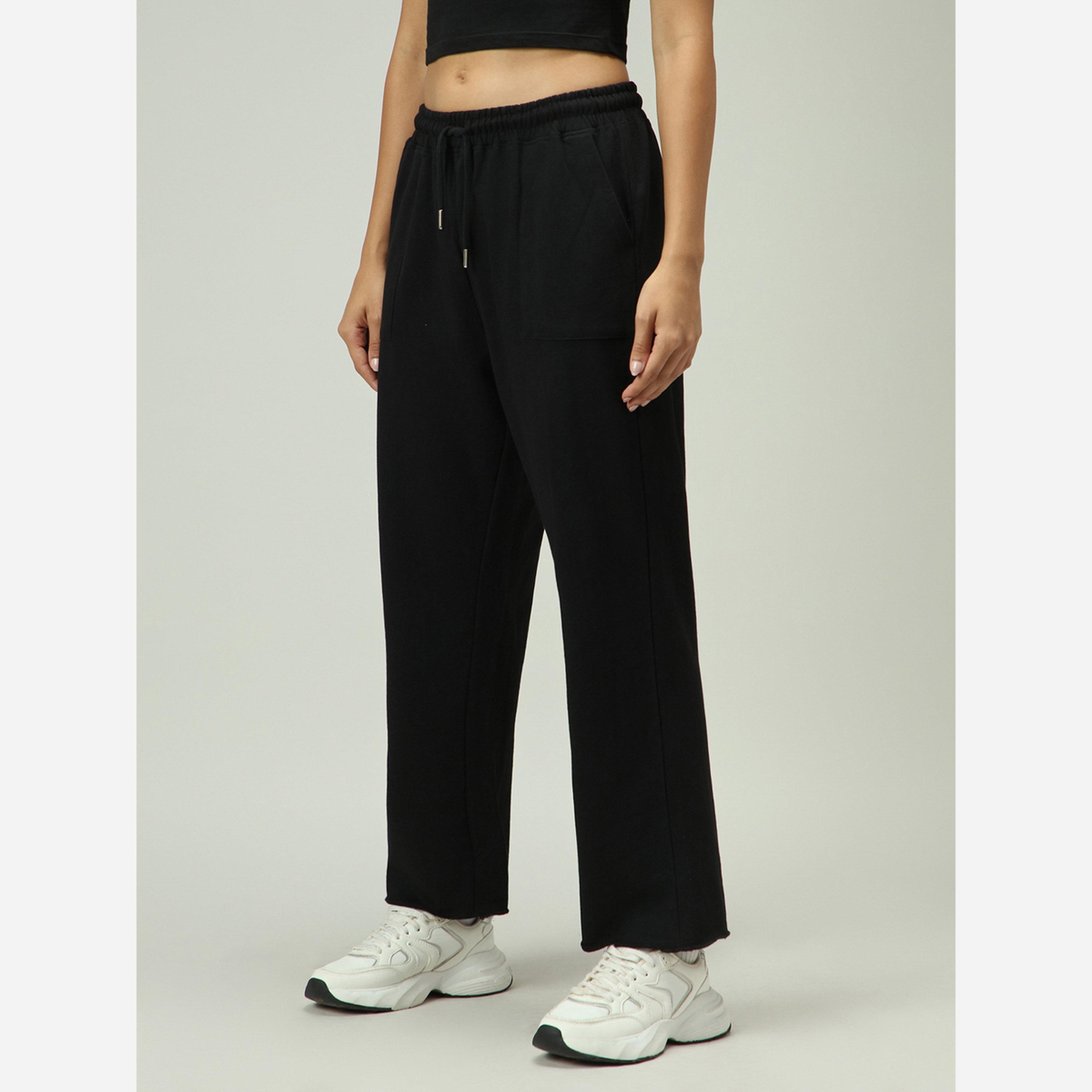 أوتزيدر × ستايلي - بنطال رياضي لون أسود واسع الساقين بجيوب رقعة-women-clothing-bottoms-joggers-image-2