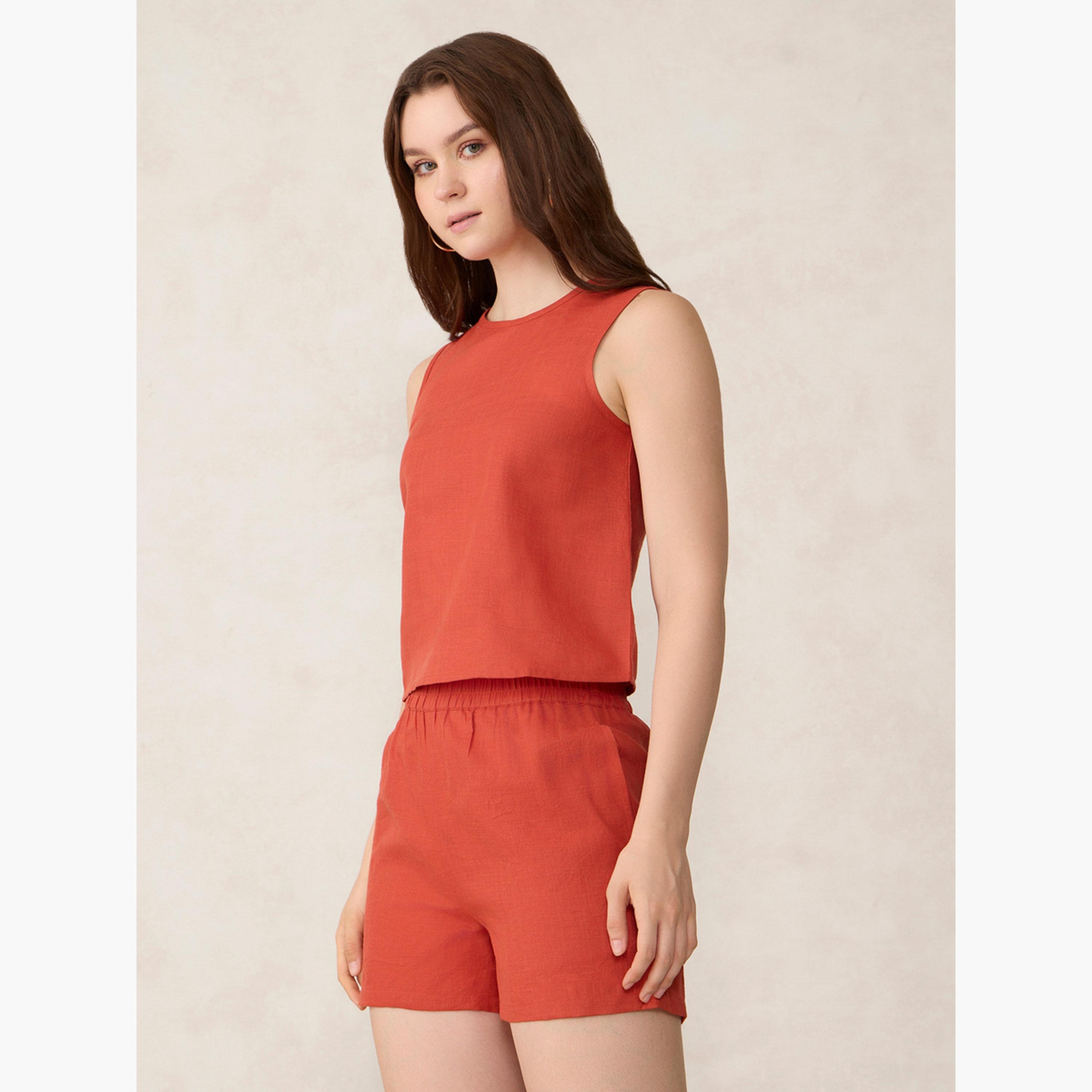 أوتزيدر × ستايلي - بلوزة بدون أكمام وشورت لون برتقالي-women-clothing-coordsets-image-3
