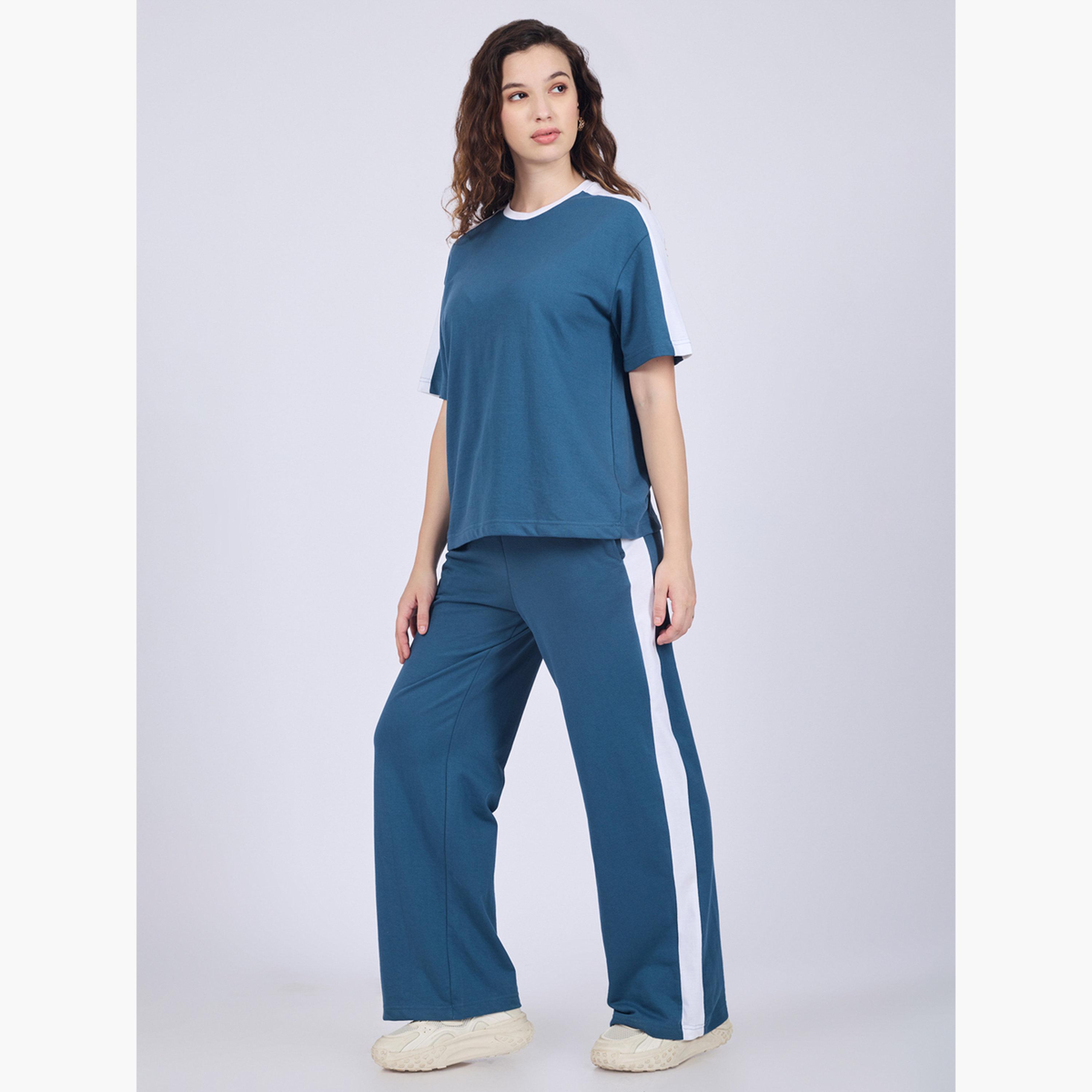 أوتزيدر × ستايلي - تي شيرت أزرق مخطط جانبيًا مع بنطال رياضي-women-clothing-coordsets-image-2