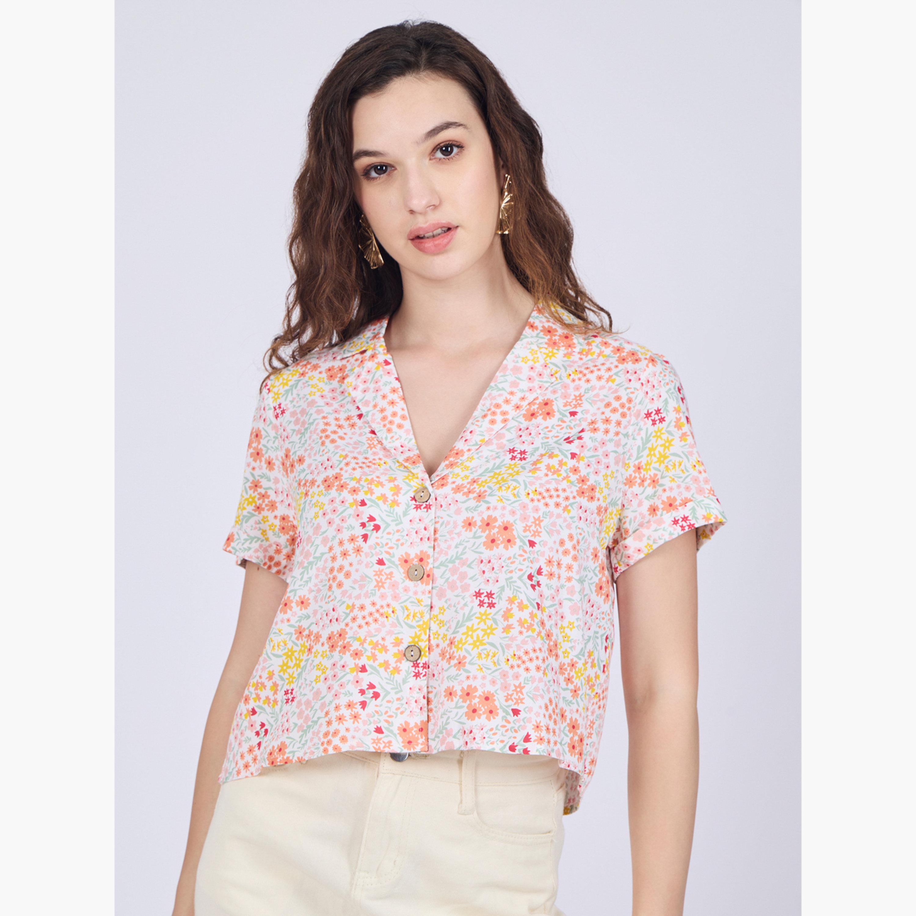 أوتزيدر × ستايلي - قميص قصير أبيض بياقة مدببة-women-clothing-shirtsandblouses-shirts-image-1