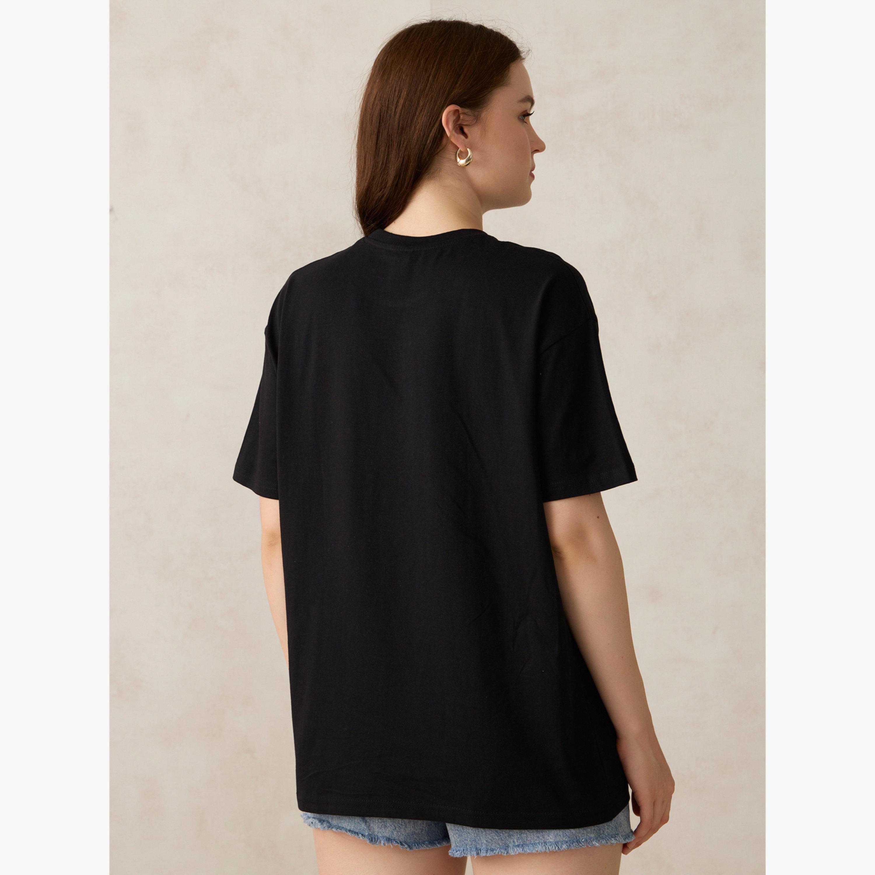أوتزيدر × ستايلي - تي شيرت أسود مقاس واسع برسومات غرافيكية-women-clothing-tshirts-image-6