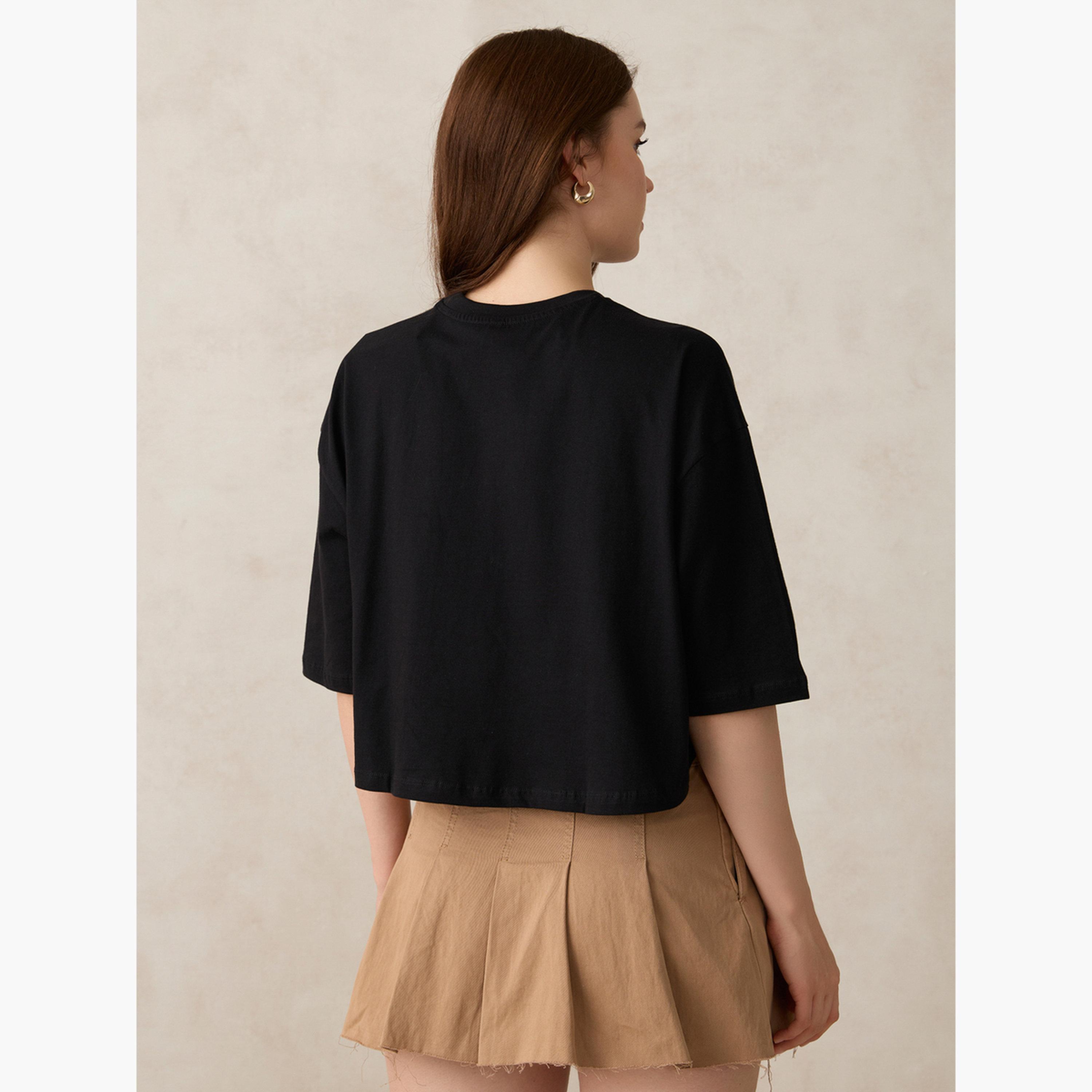 أوتزيدر × ستايلي - تي شيرت قصير أسود برسومات غرافيكية-women-clothing-tshirts-image-6