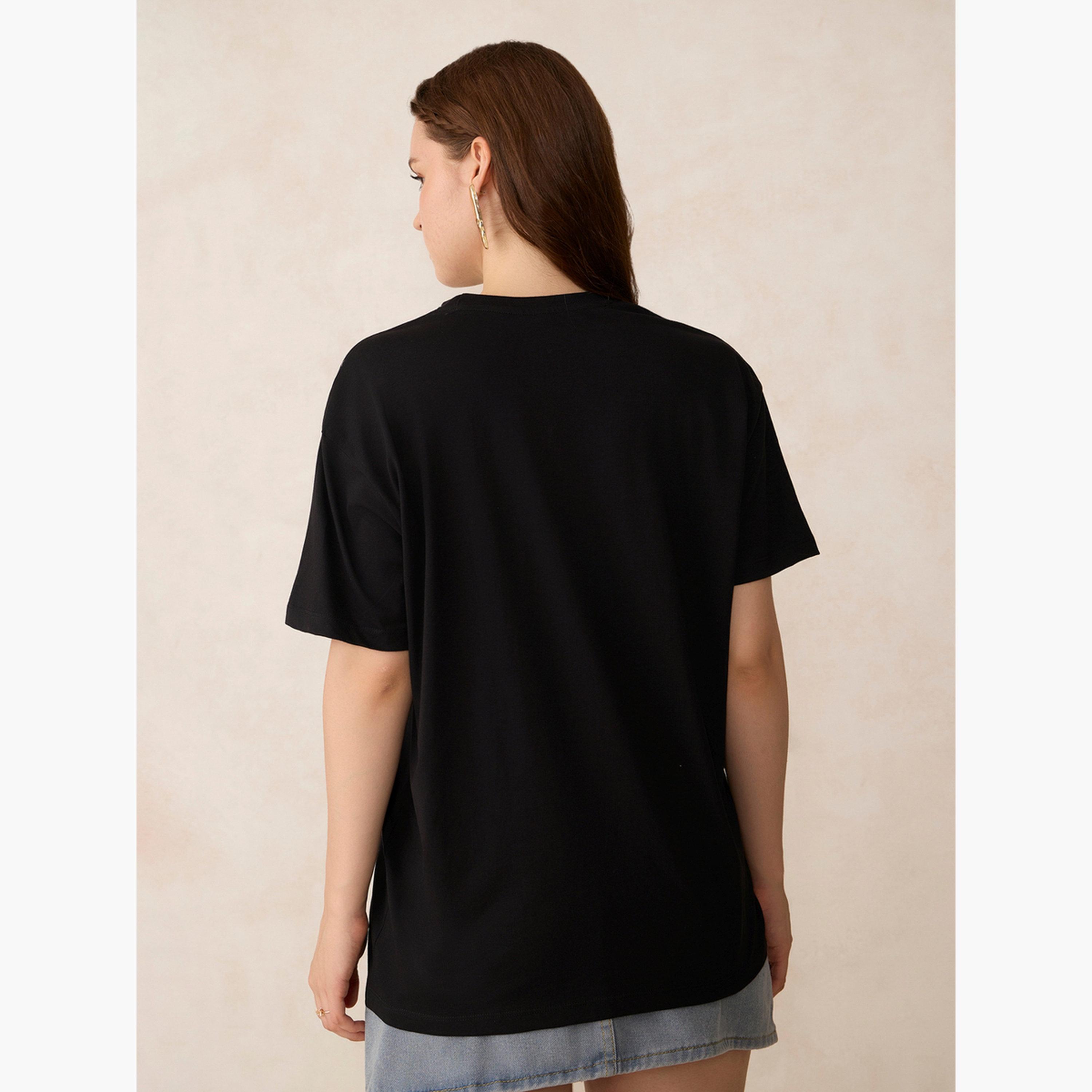 أوتزيدر × ستايلي - تي شيرت أسود مقاس واسع برسومات غرافيكية-women-clothing-tshirts-image-6