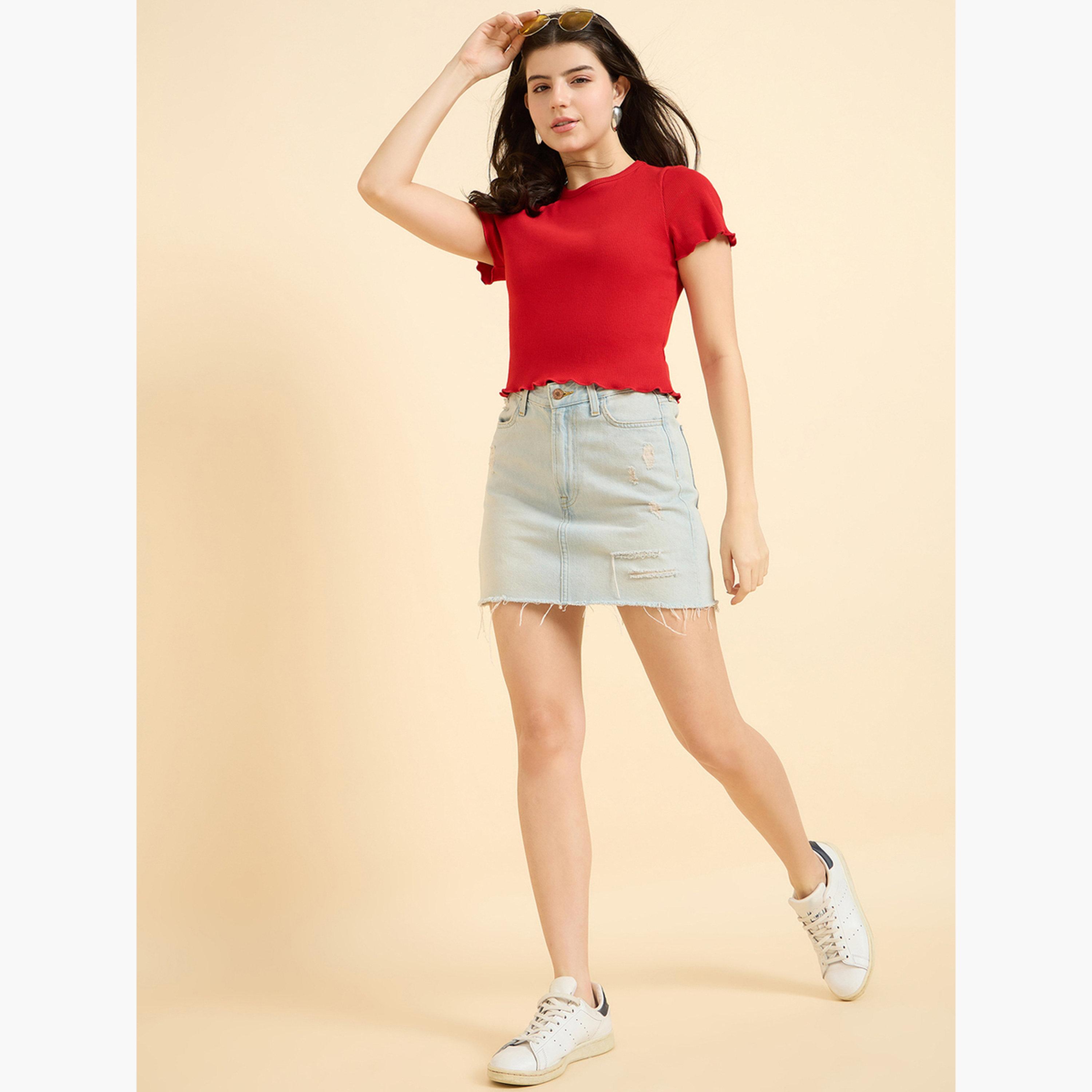 أوتزيدر × ستايلي - بلوزة حمراء مضلعة ذات حافة صدفية-women-clothing-tshirts-image-2