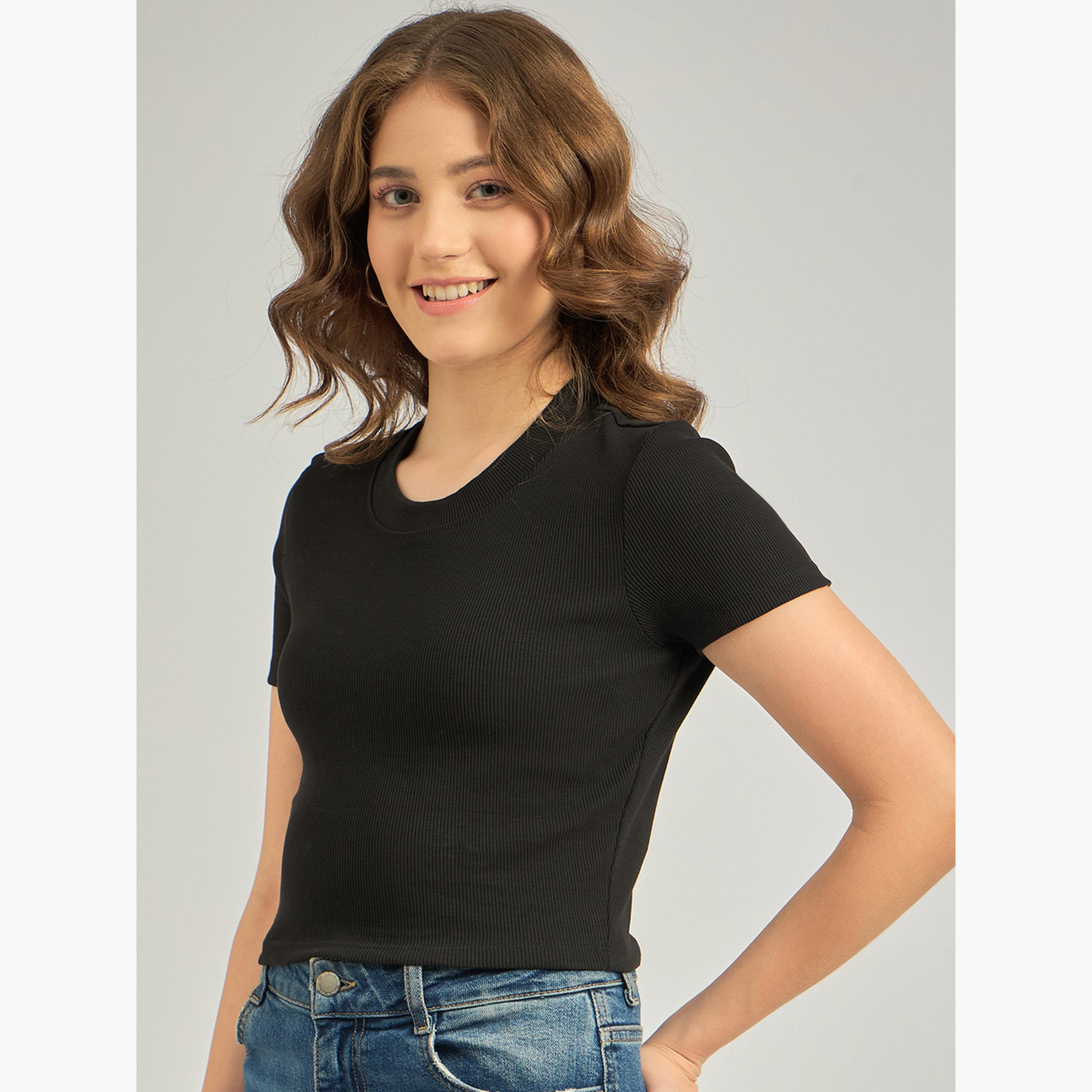 Outzidr X Styli Black Basic Fitted Ribbed Top-women-clothing-tshirts-image-3
