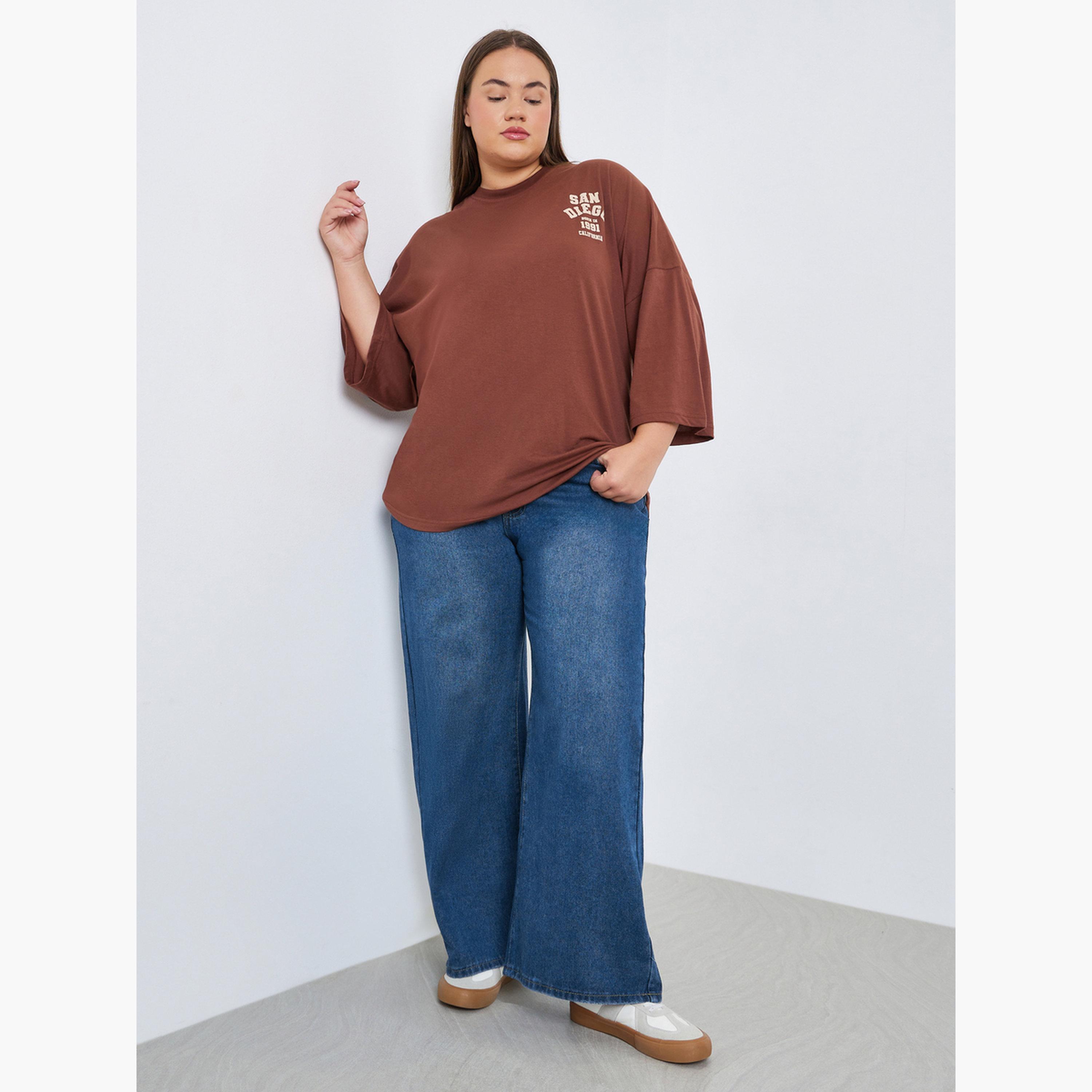 جينز باهت بأرجل واسعة مقاس كبير-women-clothing-bottoms-jeans-image-2