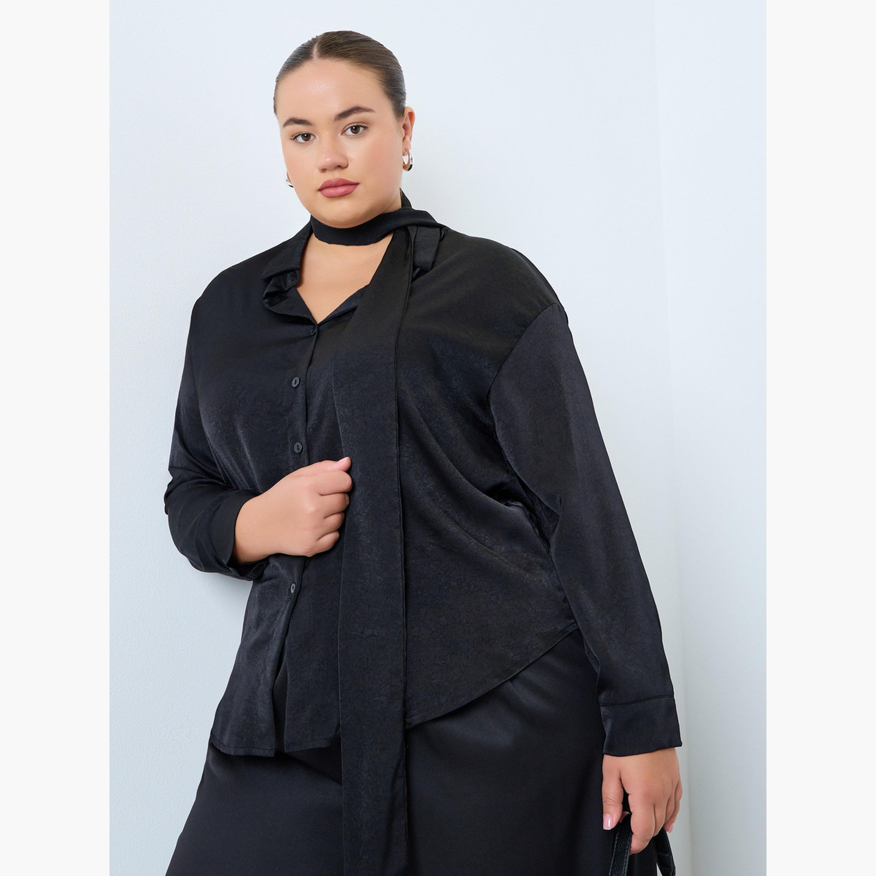 ستايلي - قميص وشاح ساتان مقاس كبير لون أسود-women-clothing-shirtsandblouses-blouses-image-1