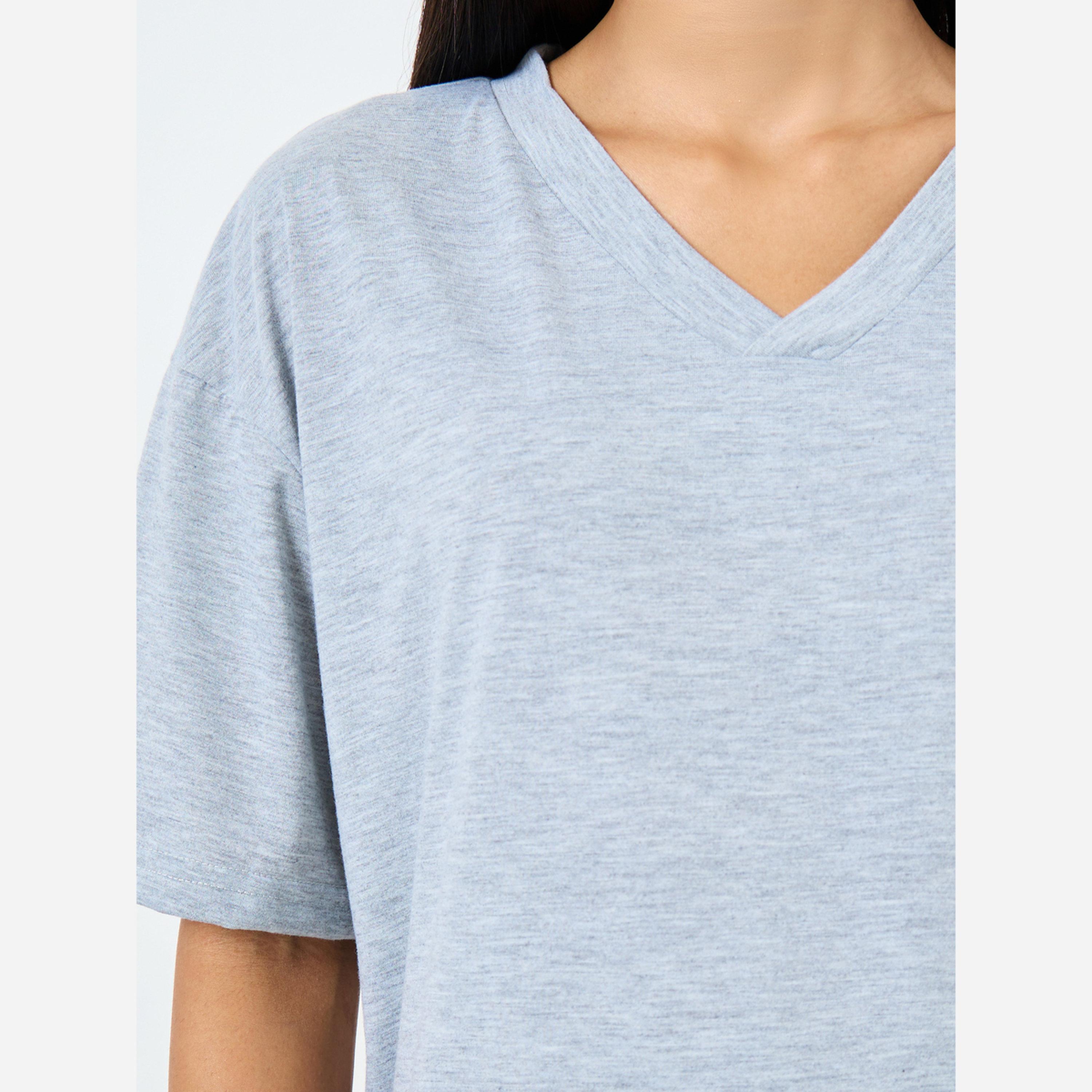 Styli V Neck Solid T-Shirt and Linear Floral Pyjama Set-women-clothing-nightwear-pyjamas-longsets-image-3