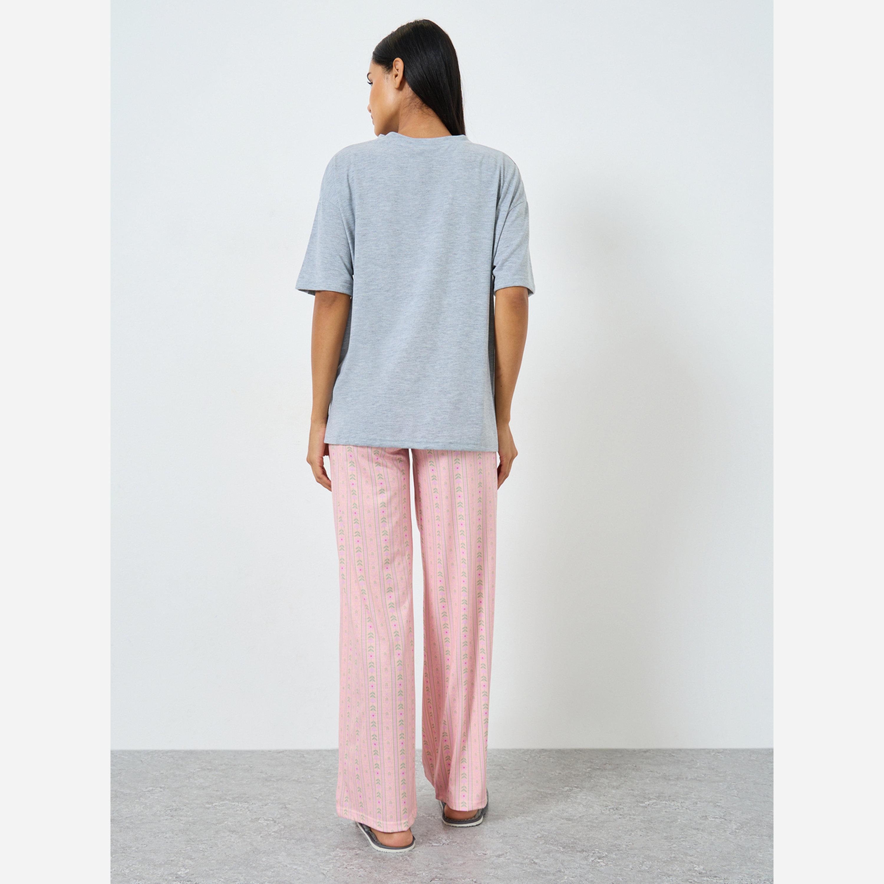 Styli V Neck Solid T-Shirt and Linear Floral Pyjama Set-women-clothing-nightwear-pyjamas-longsets-image-5