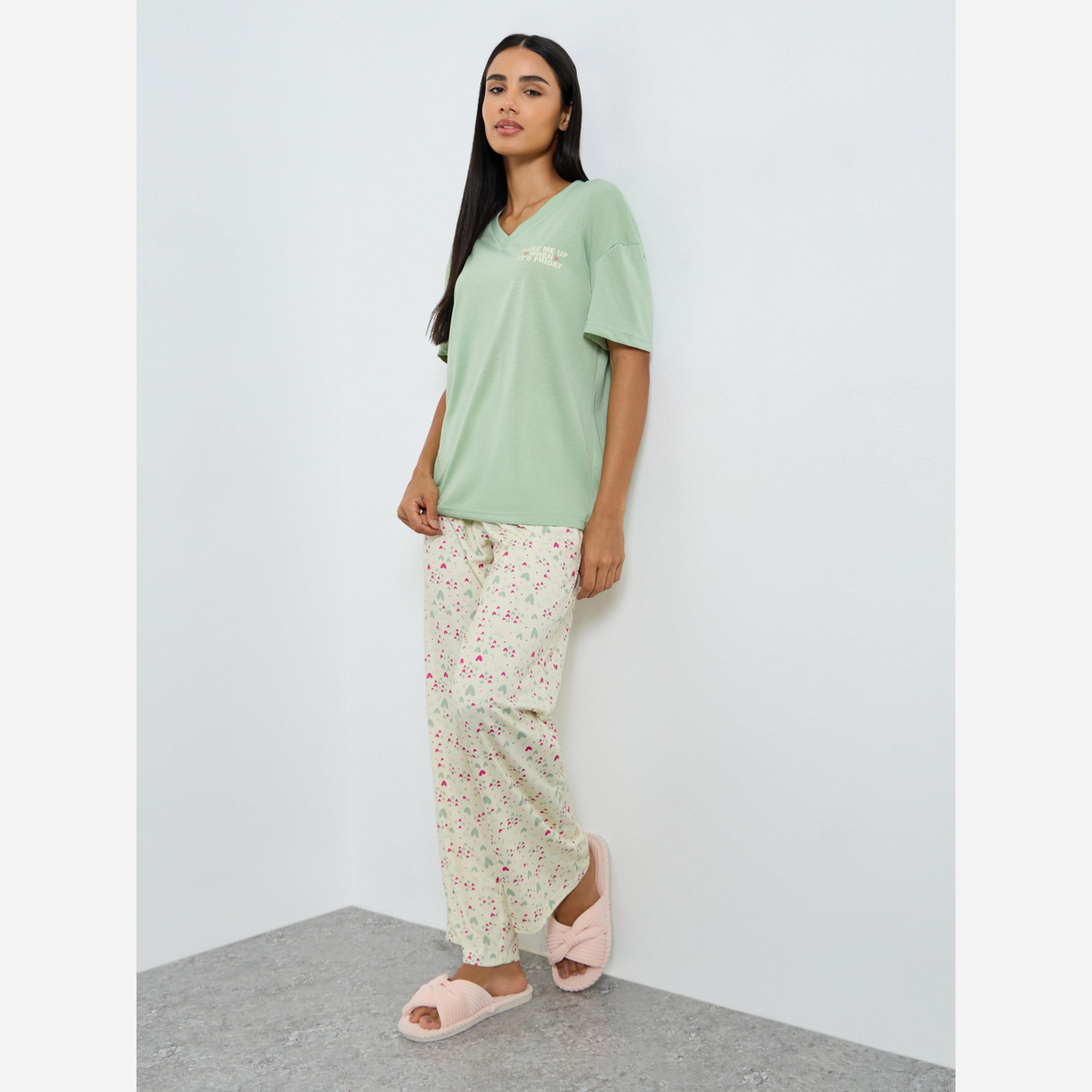 Styli Slogan V Neck Drop Shoulder T-Shirt and Heart Pyjama Set-women-clothing-nightwear-pyjamas-longsets-image-1