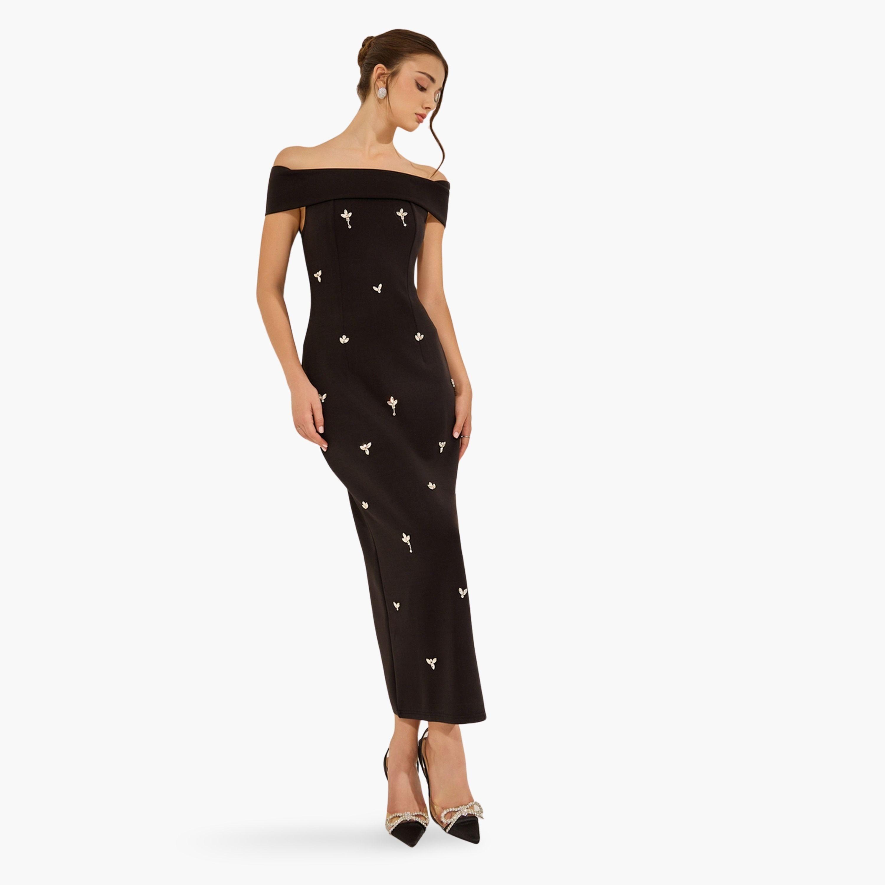 ستايلي - فستان ماكسي ضيق أسود مزين بأكتاف مكشوفة للنساء-women-clothing-dresses-image-1